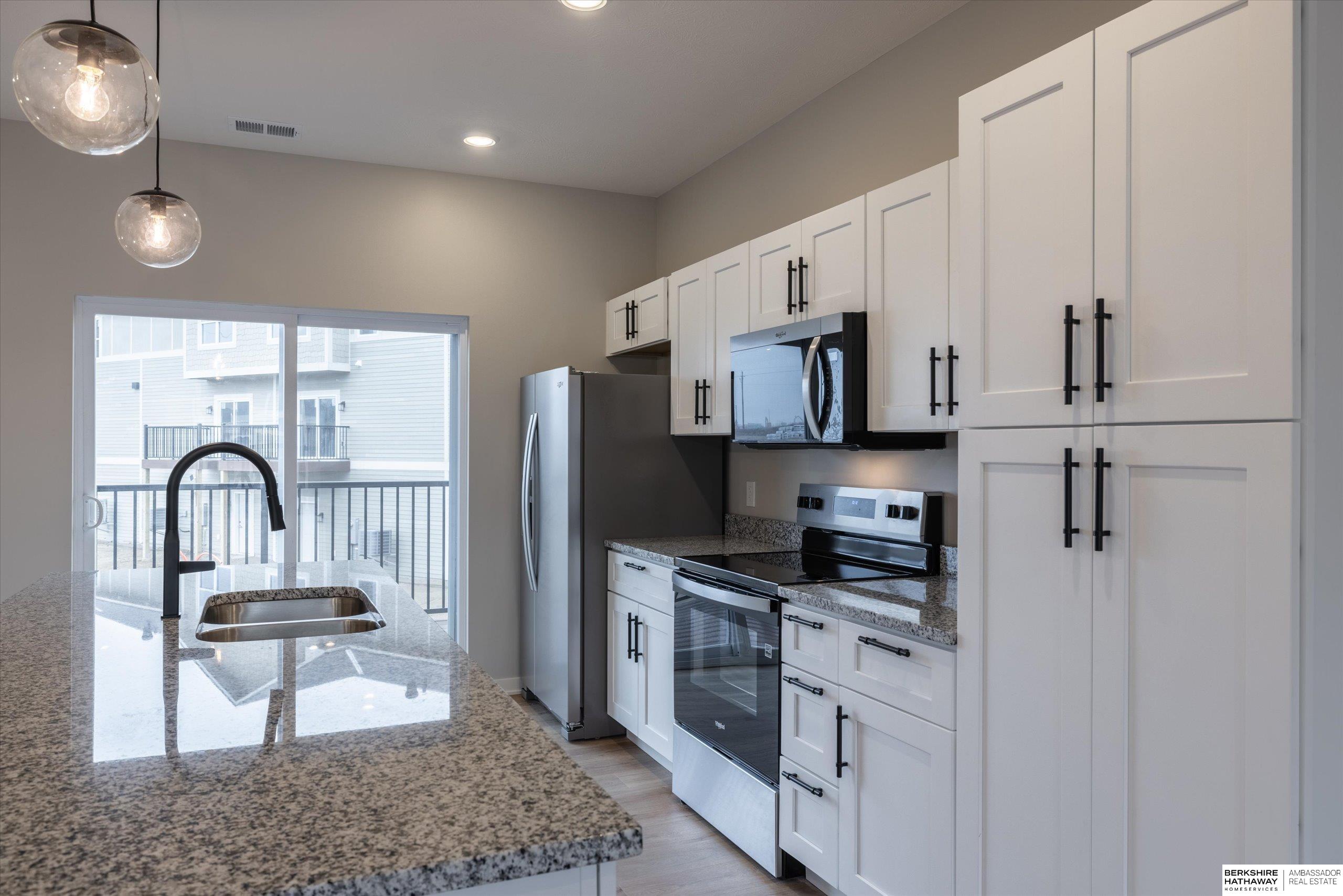 5407 208 Court, Elkhorn, NE, 68022