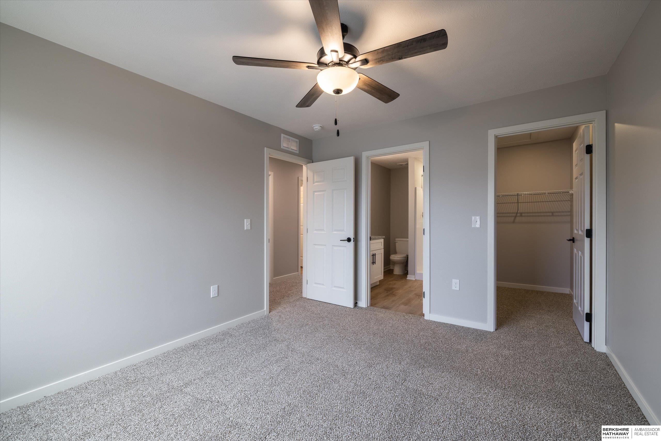 5407 208 Court, Elkhorn, NE, 68022