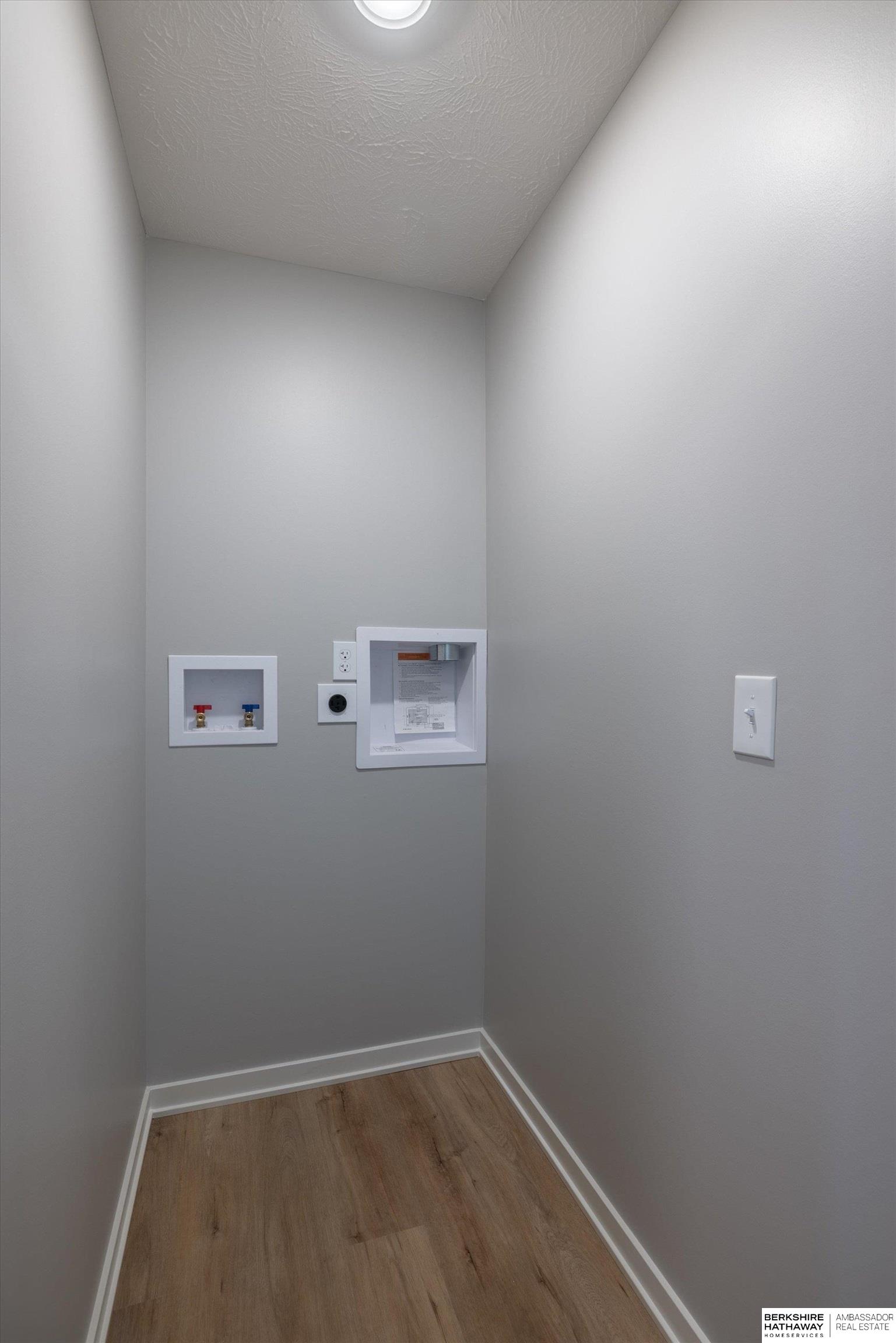 5407 208 Court, Elkhorn, NE, 68022