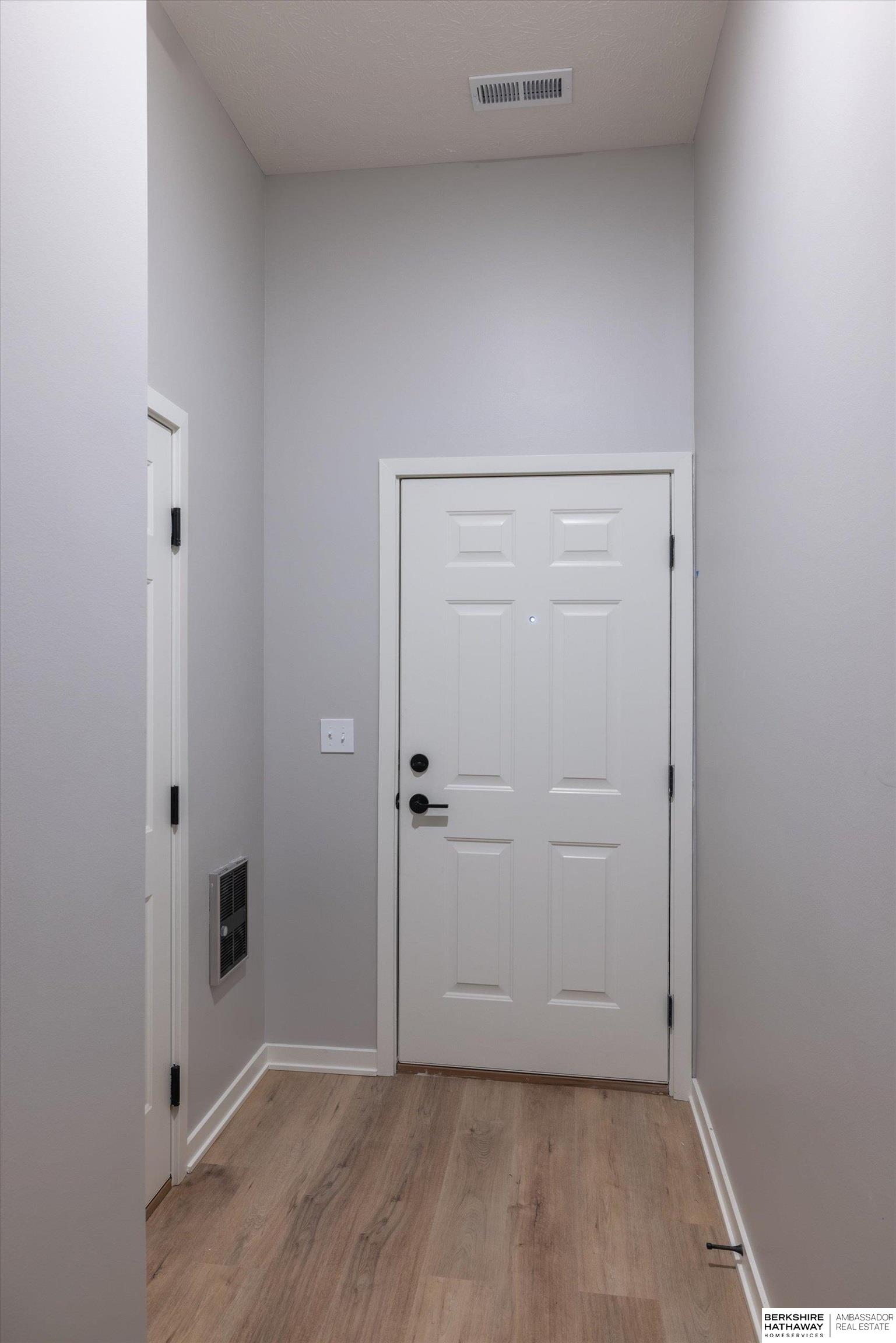 5407 208 Court, Elkhorn, NE, 68022