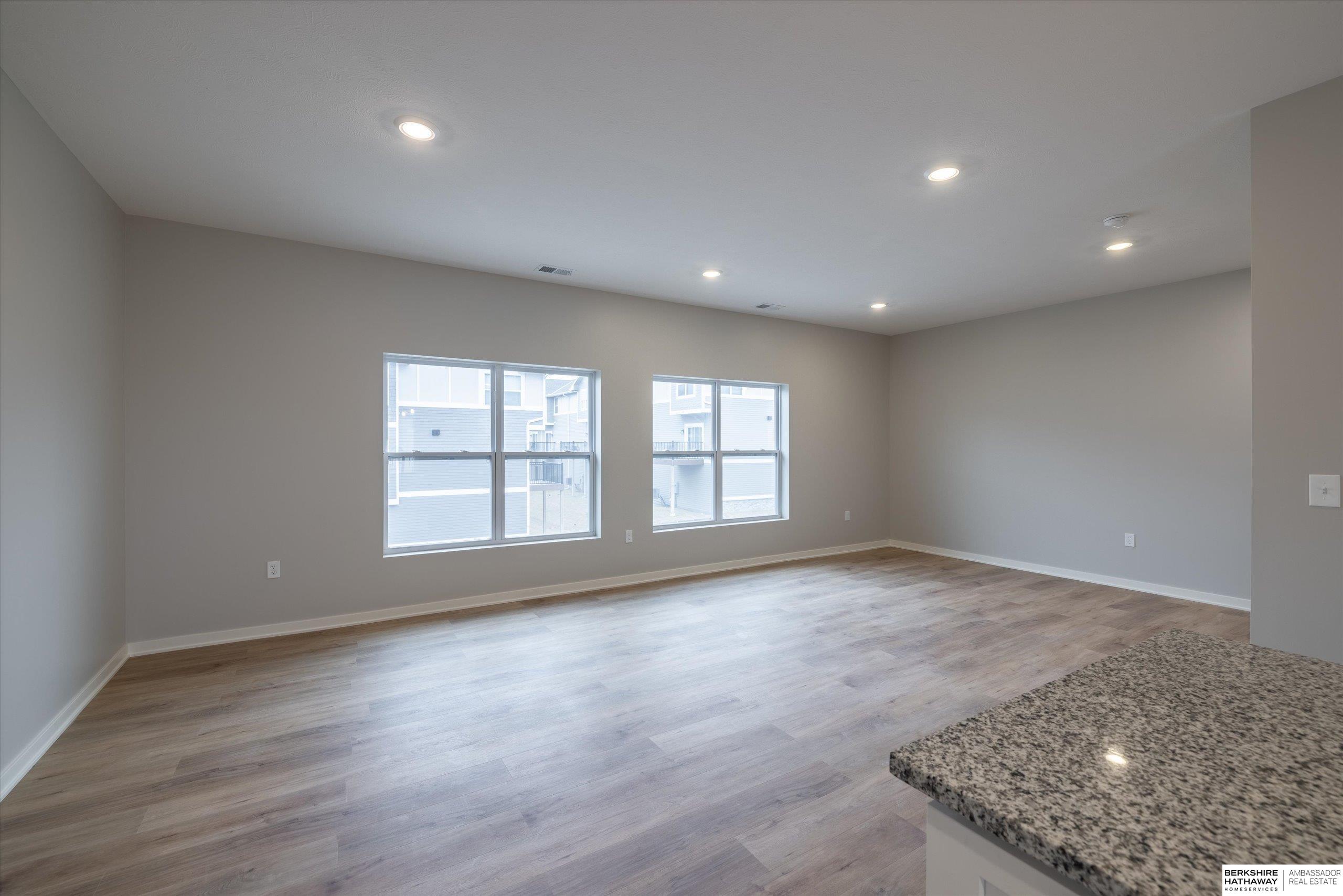 5407 208 Court, Elkhorn, NE, 68022