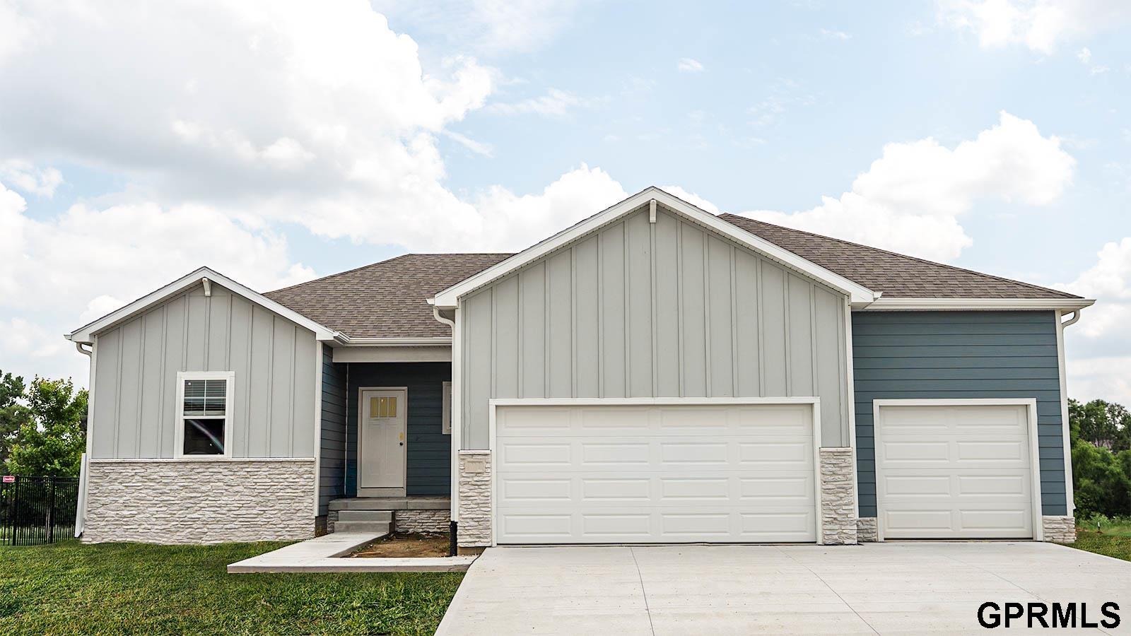 11312 N 161 Avenue, Bennington, NE, 68007