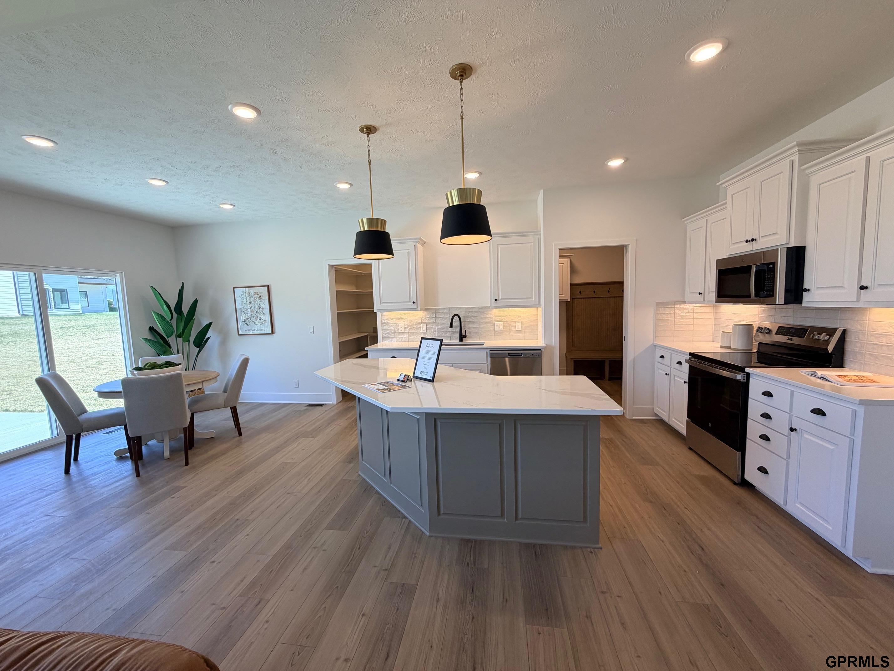 7710 198TH Avenue, Gretna, NE, 68028