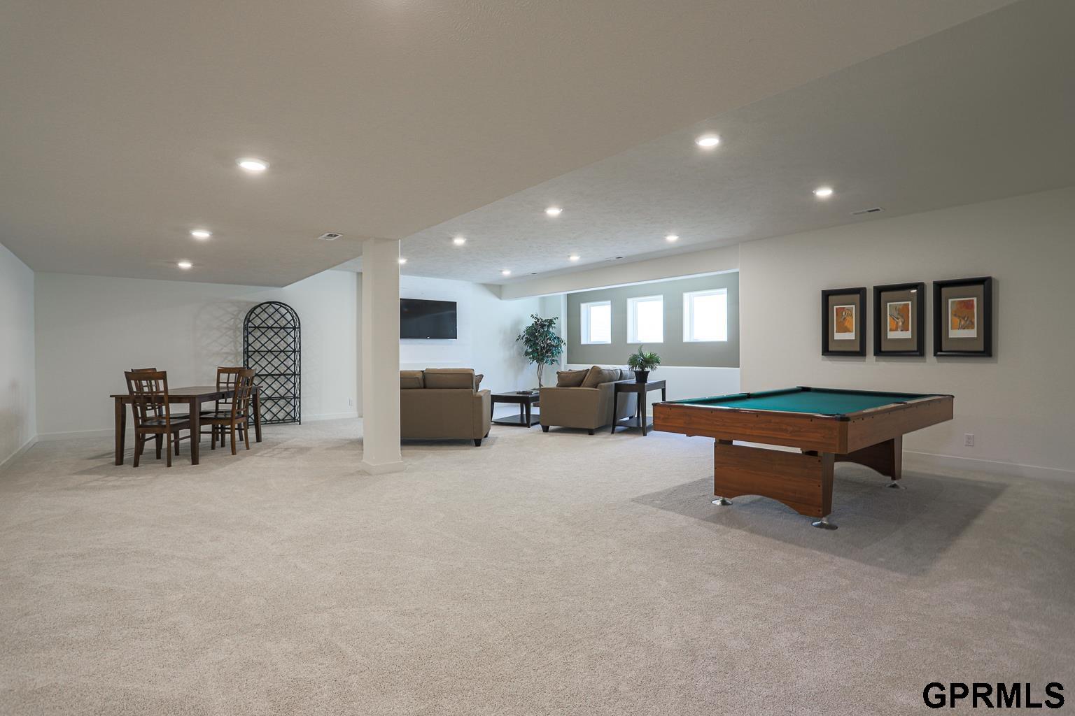 11363 170 Street, Bennington, NE, 68007