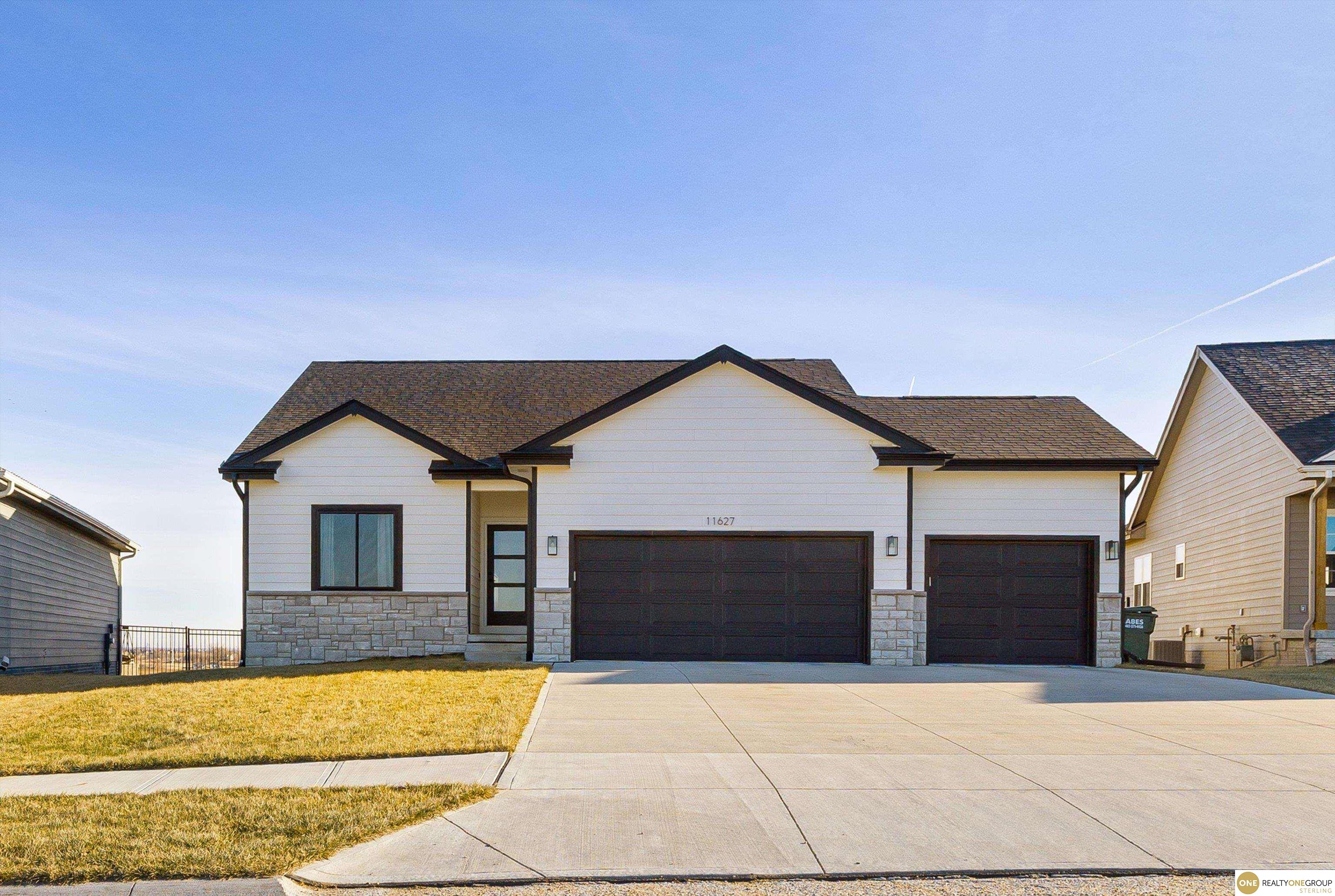 20882 Camelback Avenue, Gretna, NE, 68028