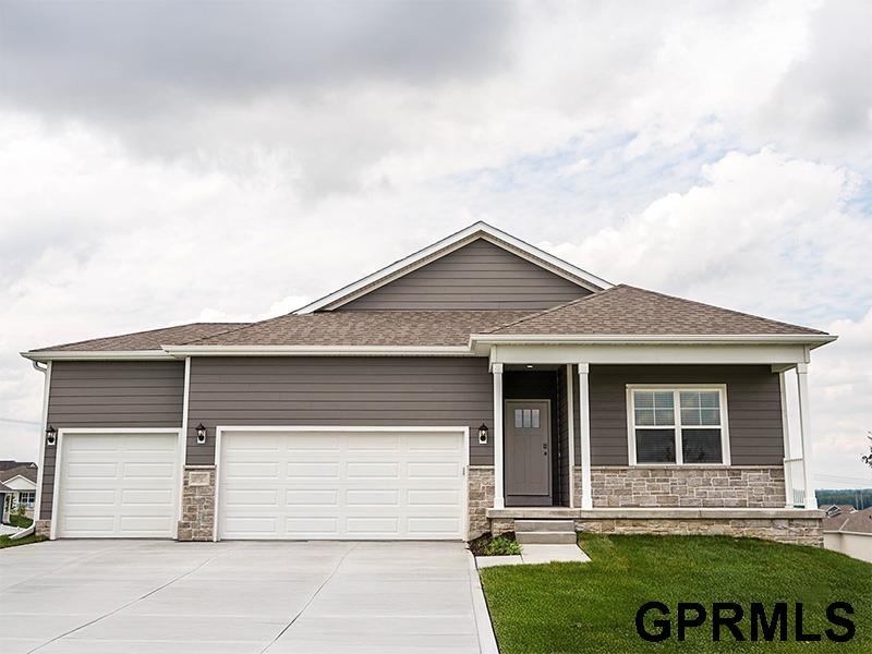 6678 Bluebell Street, Papillion, NE, 68133