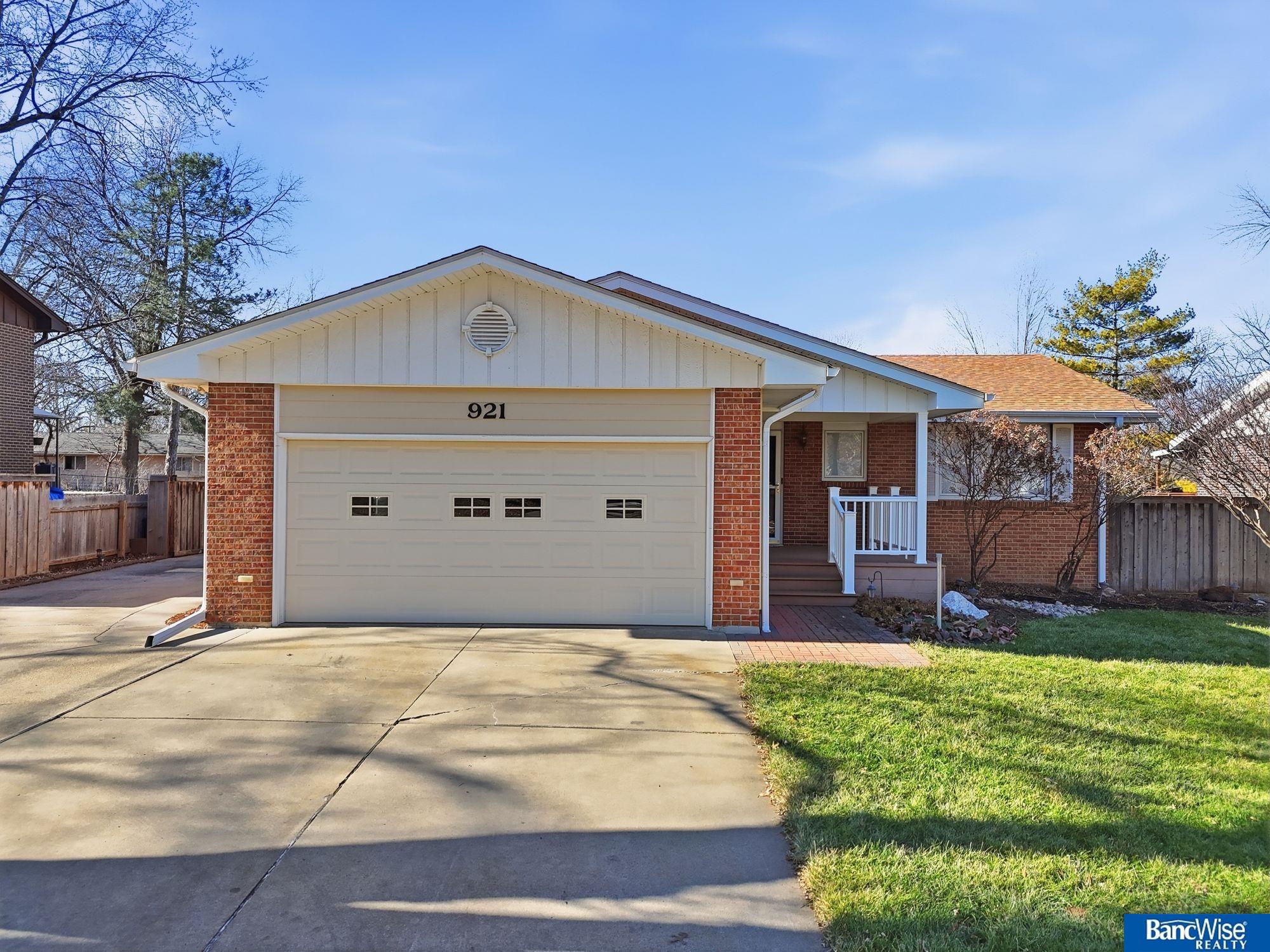 740 Lancashire Court, Lincoln, NE, 68510