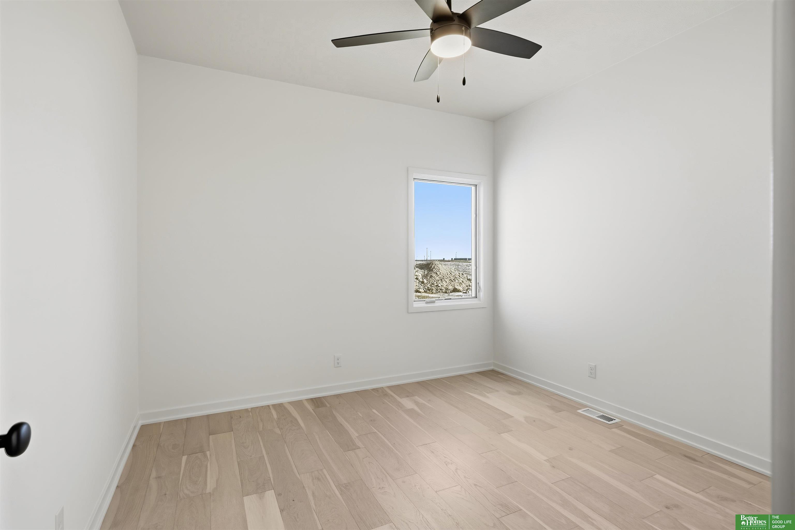 5713 N 198th Street, Elkhorn, NE, 68022