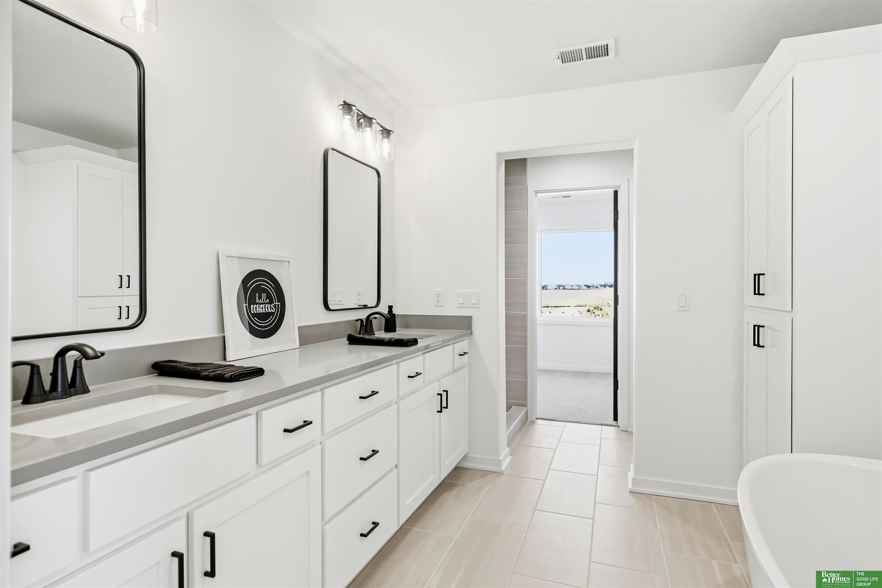 5713 N 198th Street, Elkhorn, NE, 68022