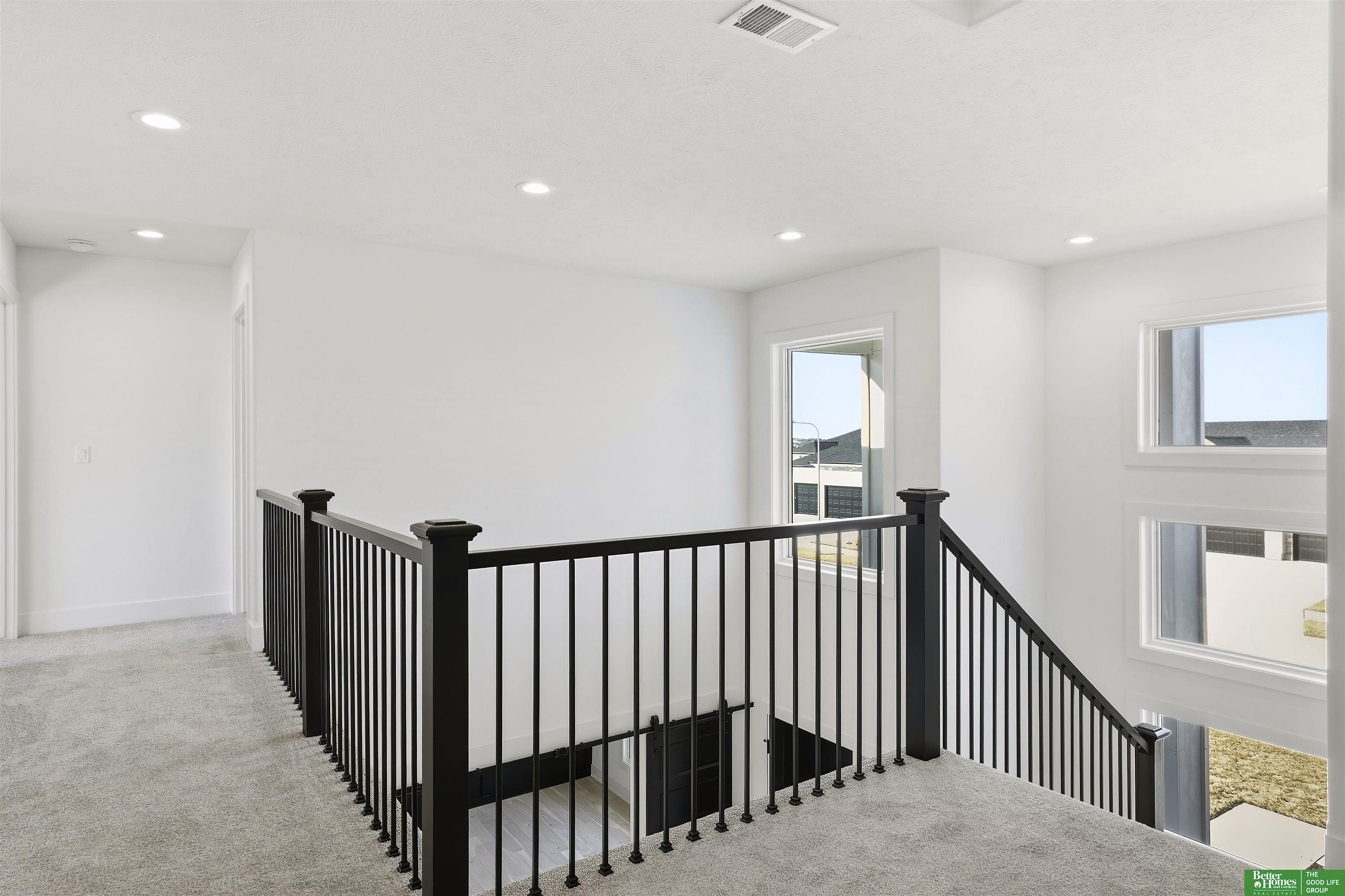 5713 N 198th Street, Elkhorn, NE, 68022