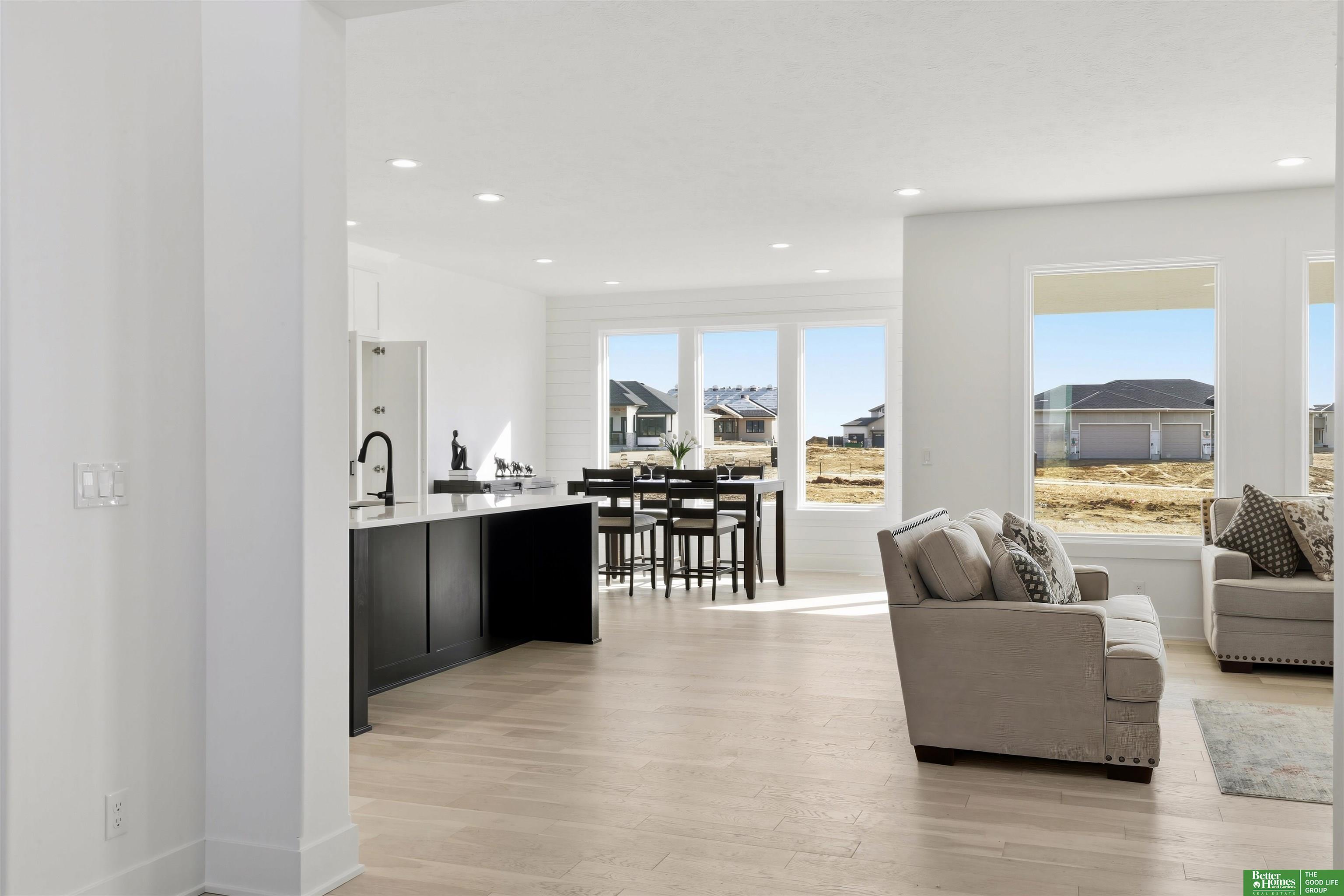 5713 N 198th Street, Elkhorn, NE, 68022