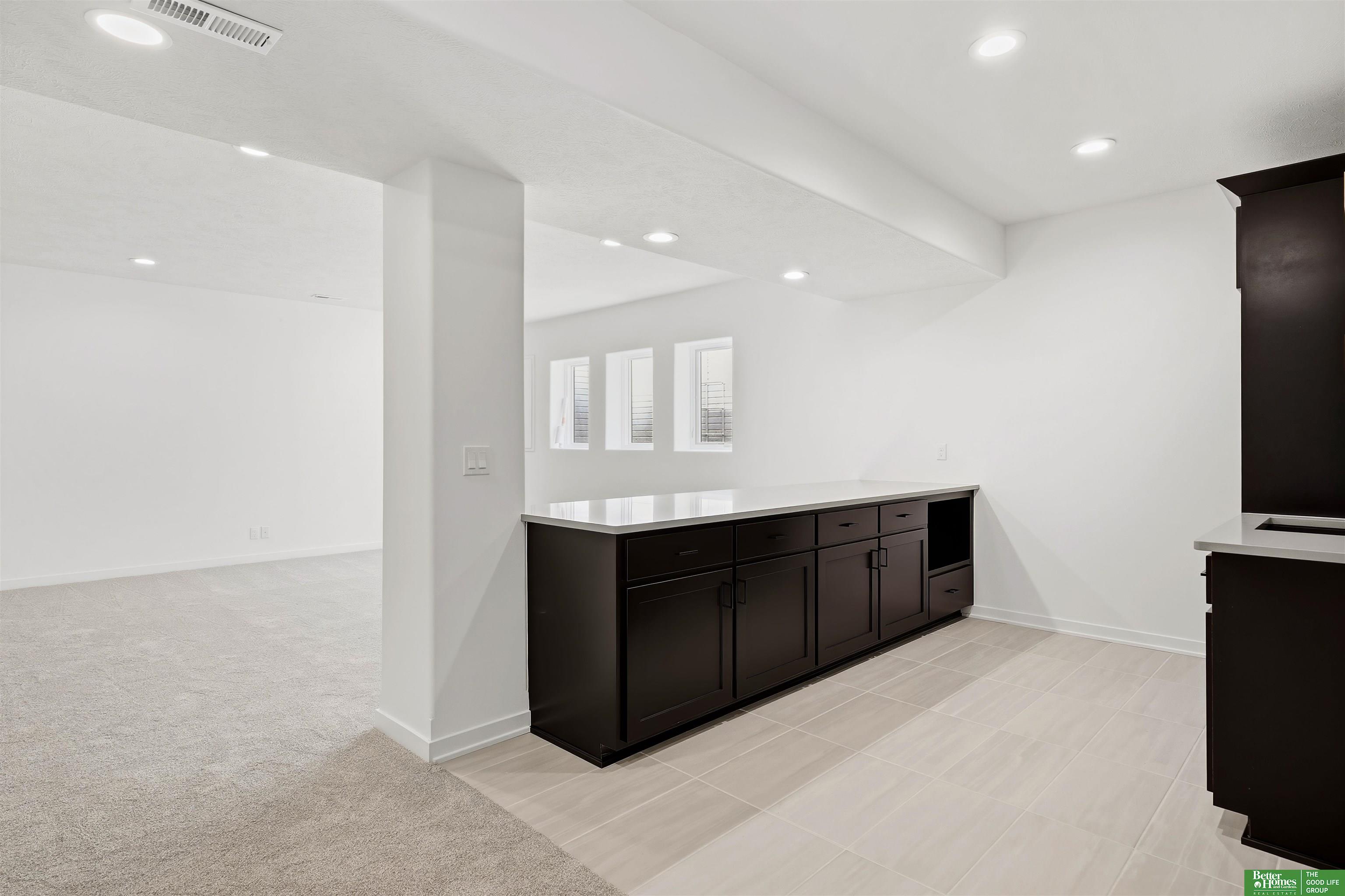 5713 N 198th Street, Elkhorn, NE, 68022