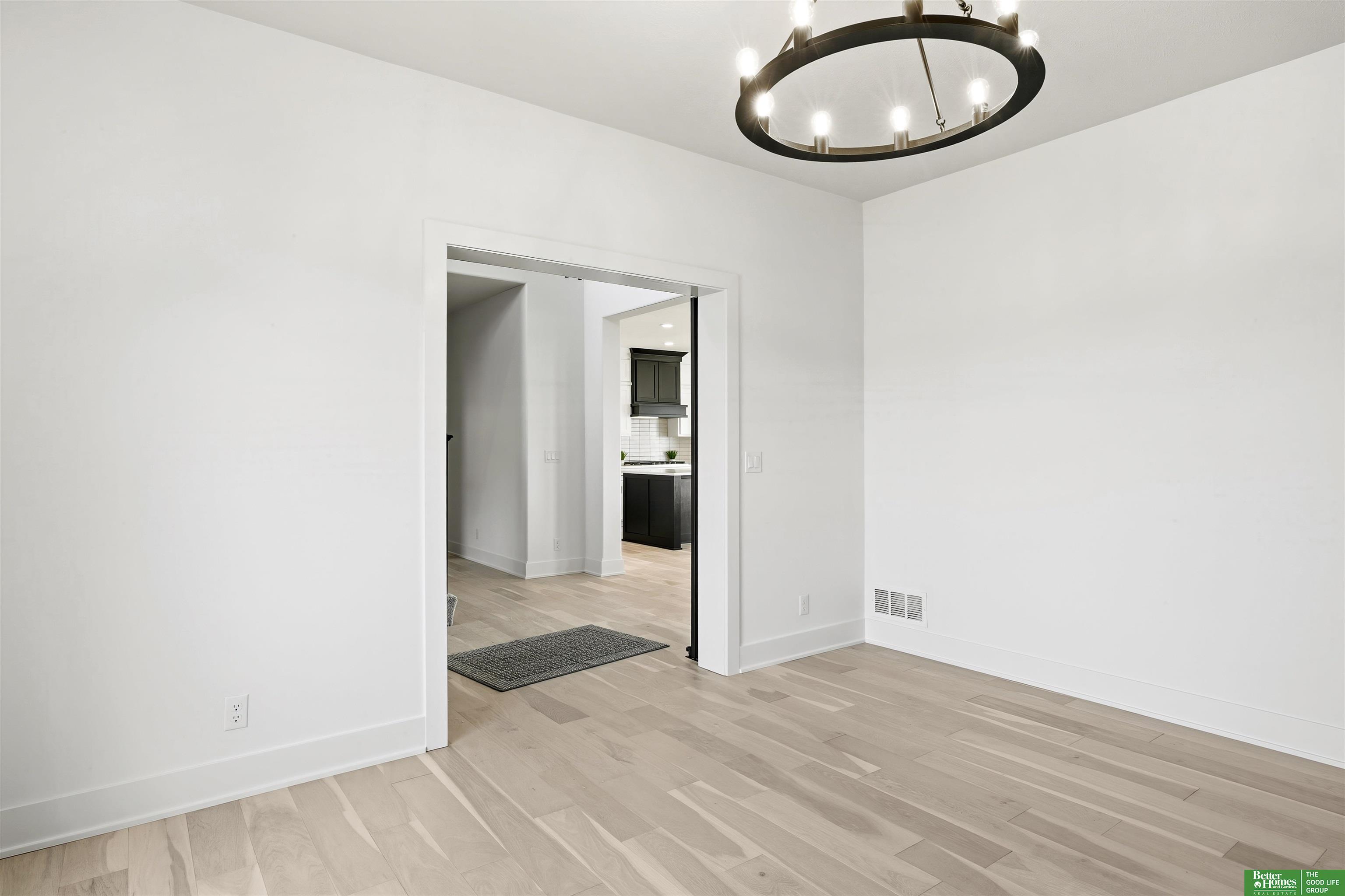 5713 N 198th Street, Elkhorn, NE, 68022