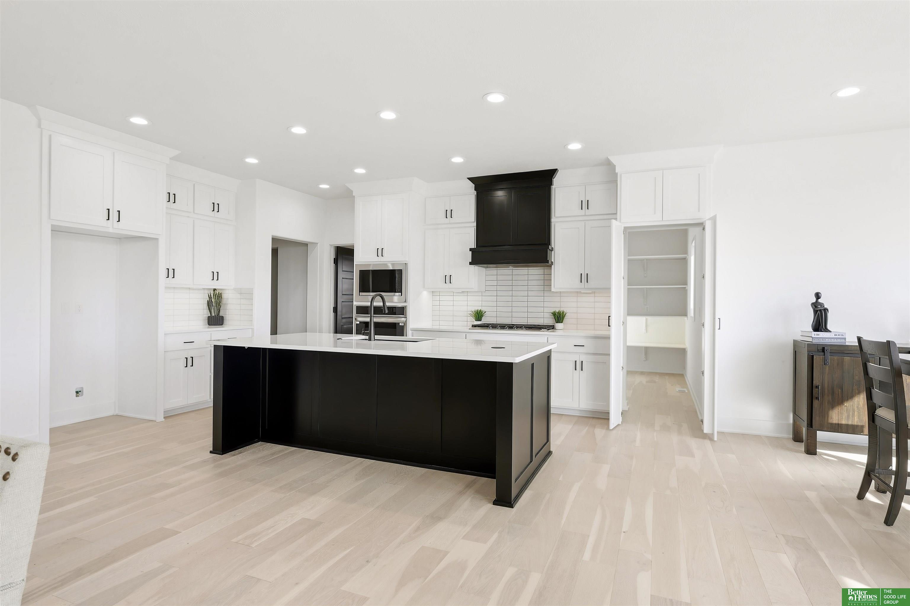 5713 N 198th Street, Elkhorn, NE, 68022