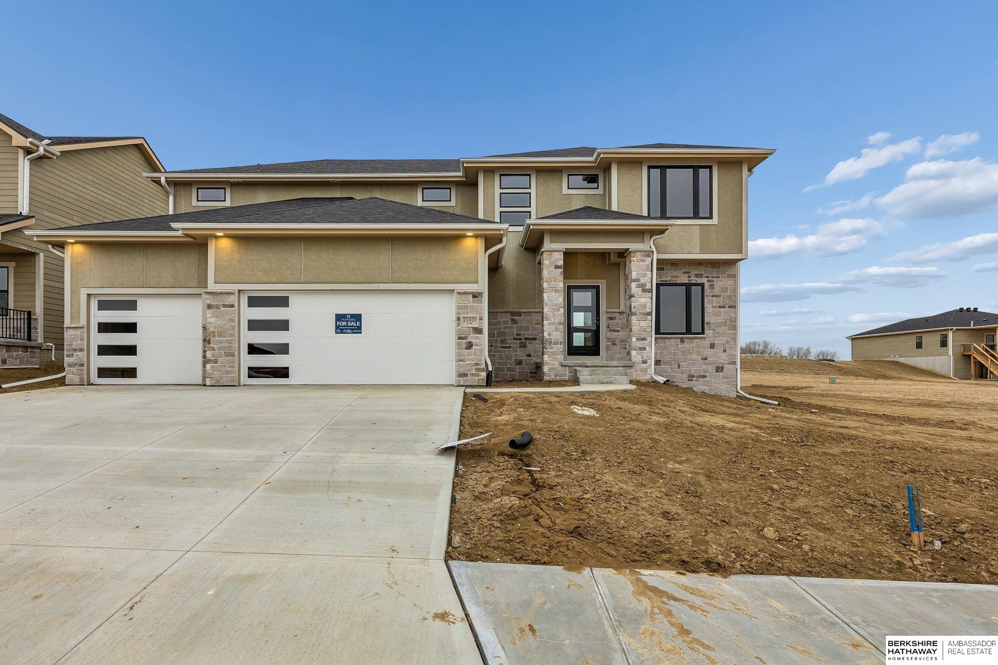 21420 Z Street, Elkhorn, NE, 68022