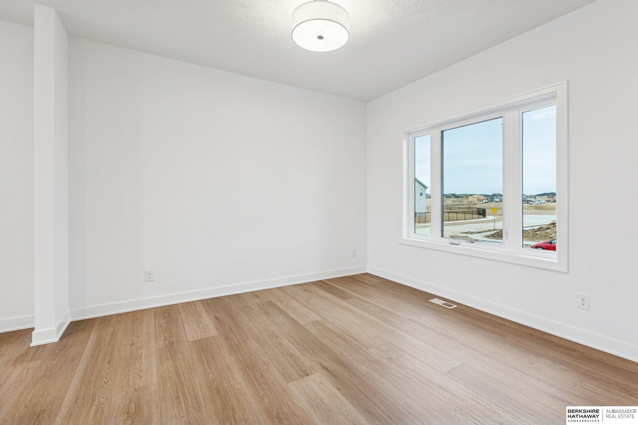 21420 Z Street, Elkhorn, NE, 68022