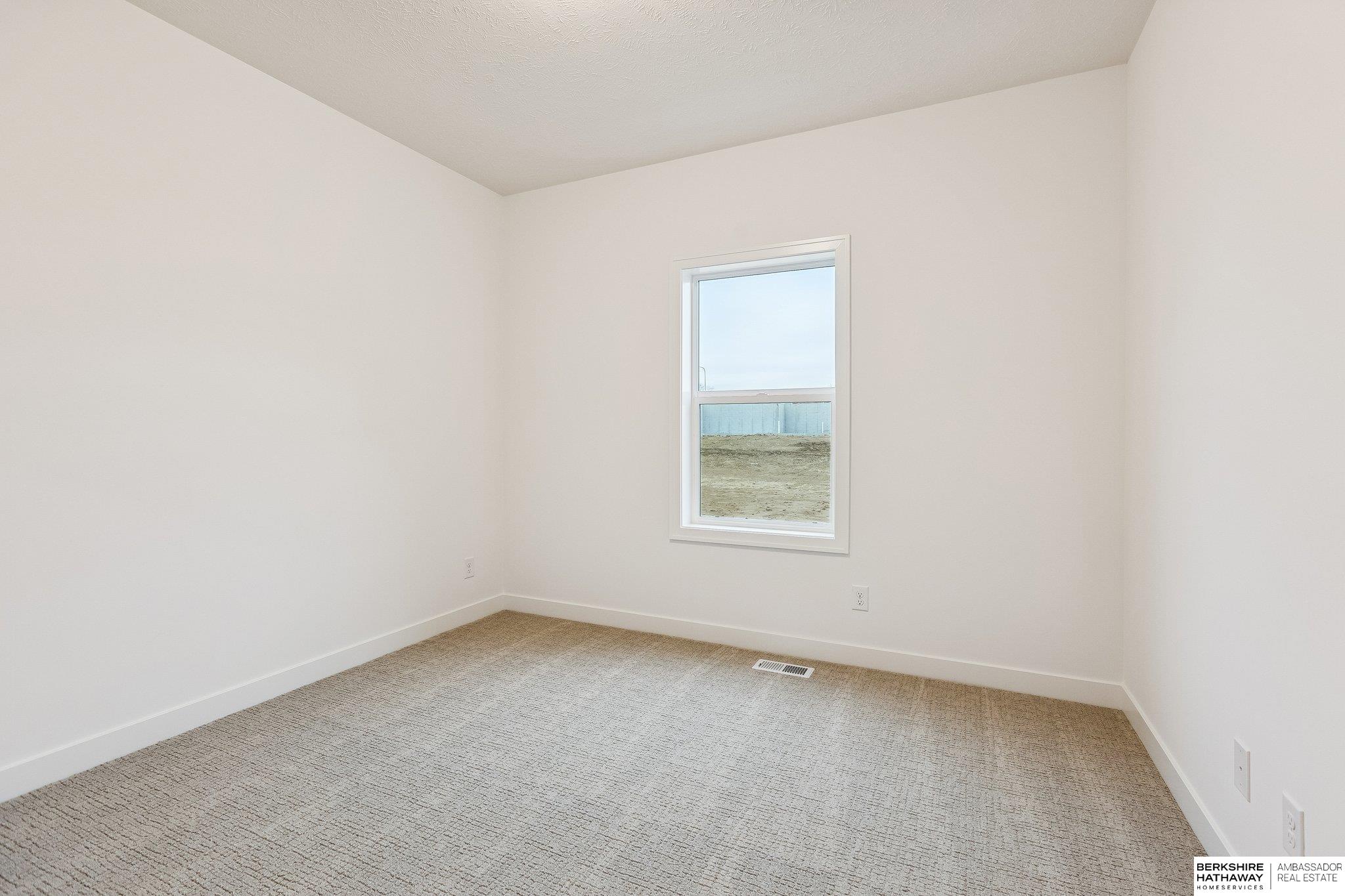 21420 Z Street, Elkhorn, NE, 68022