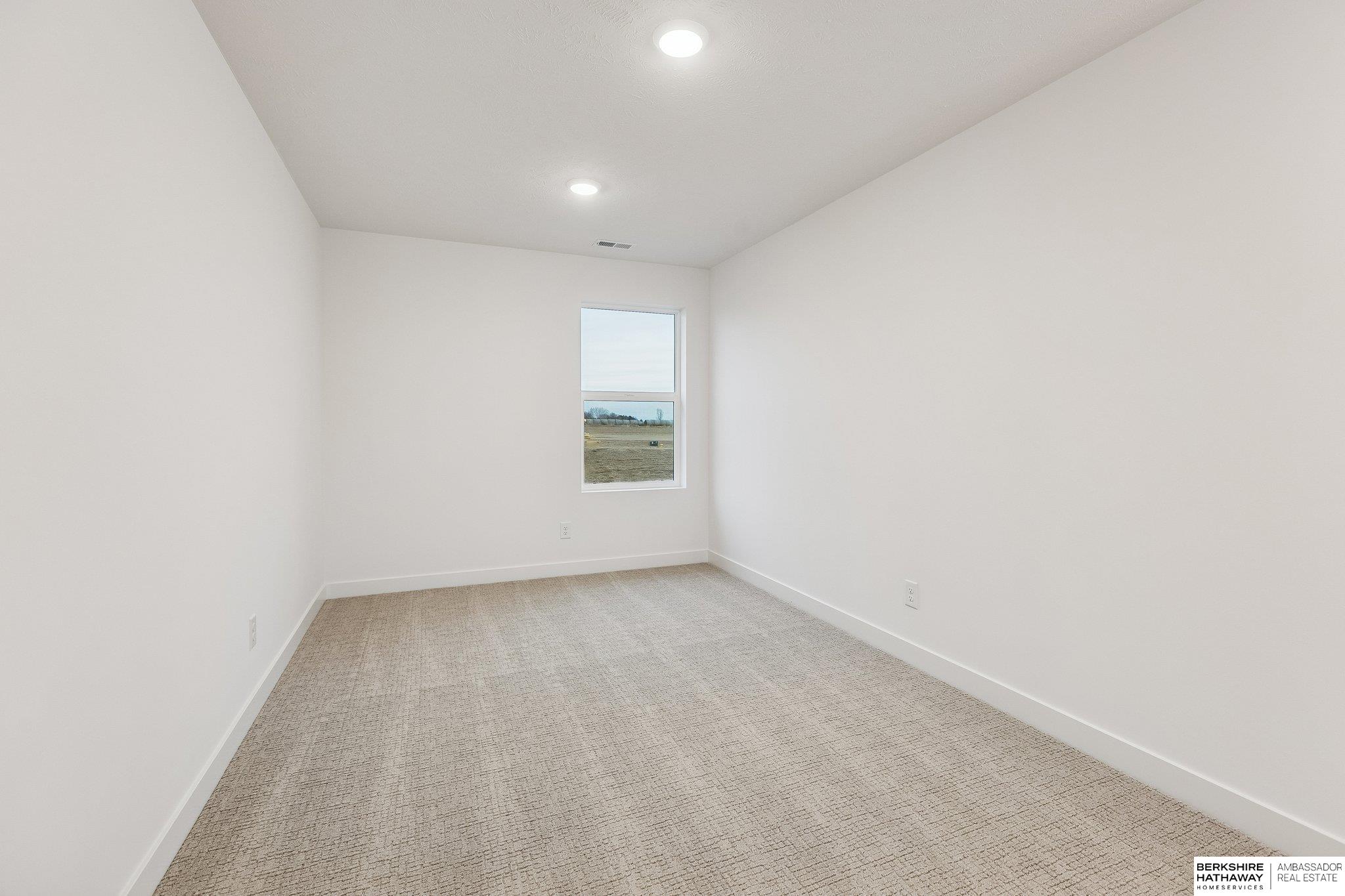 21420 Z Street, Elkhorn, NE, 68022