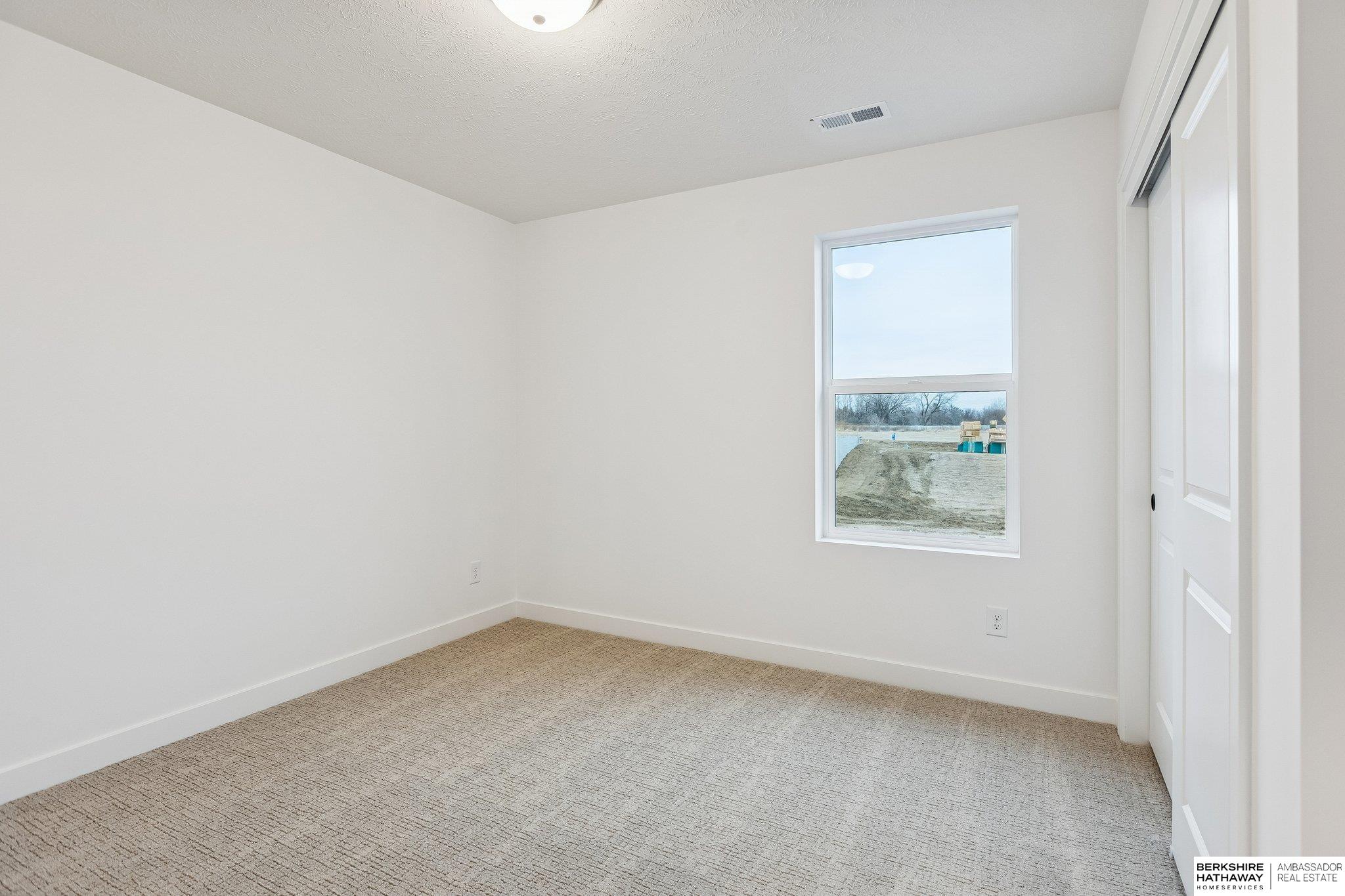 21420 Z Street, Elkhorn, NE, 68022