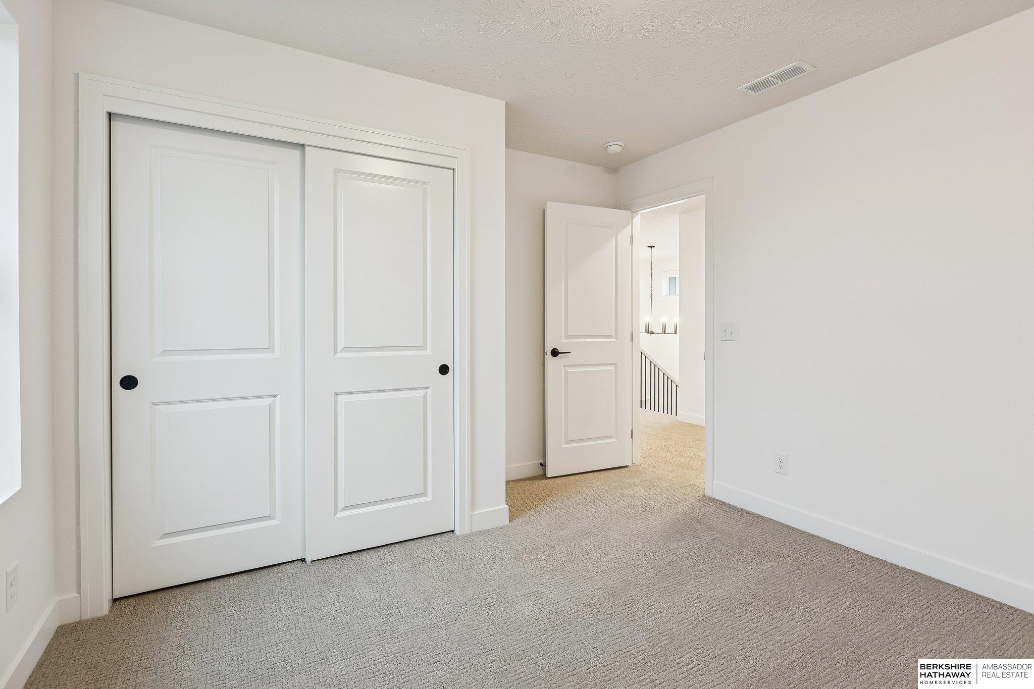 21420 Z Street, Elkhorn, NE, 68022