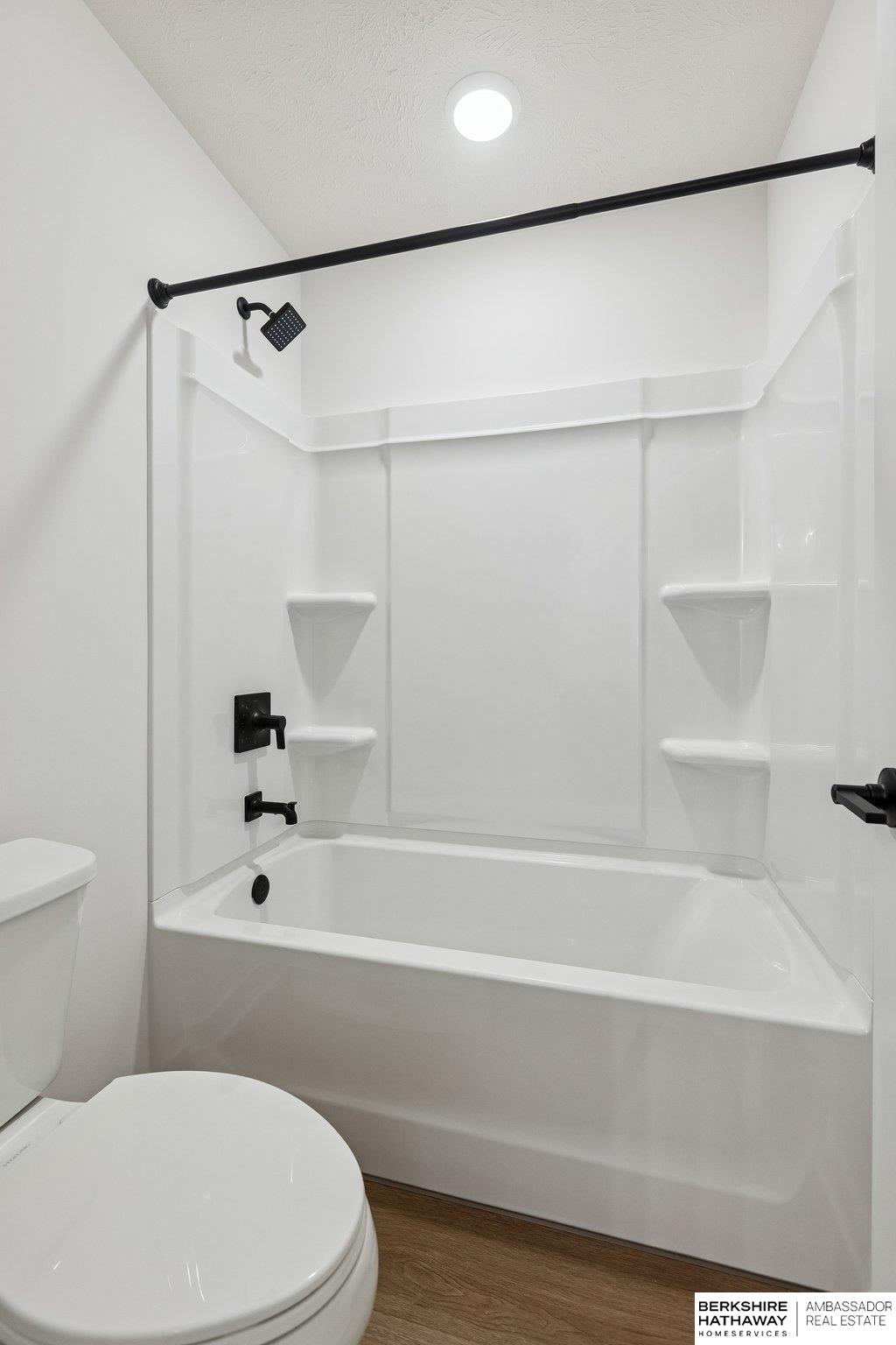 21420 Z Street, Elkhorn, NE, 68022