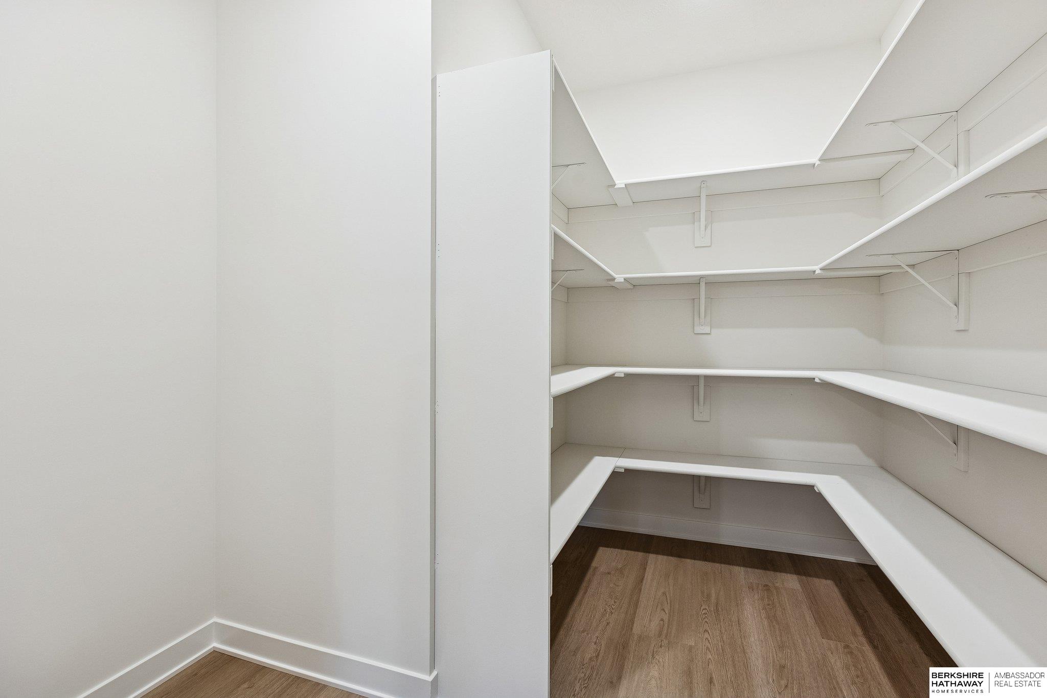 21420 Z Street, Elkhorn, NE, 68022