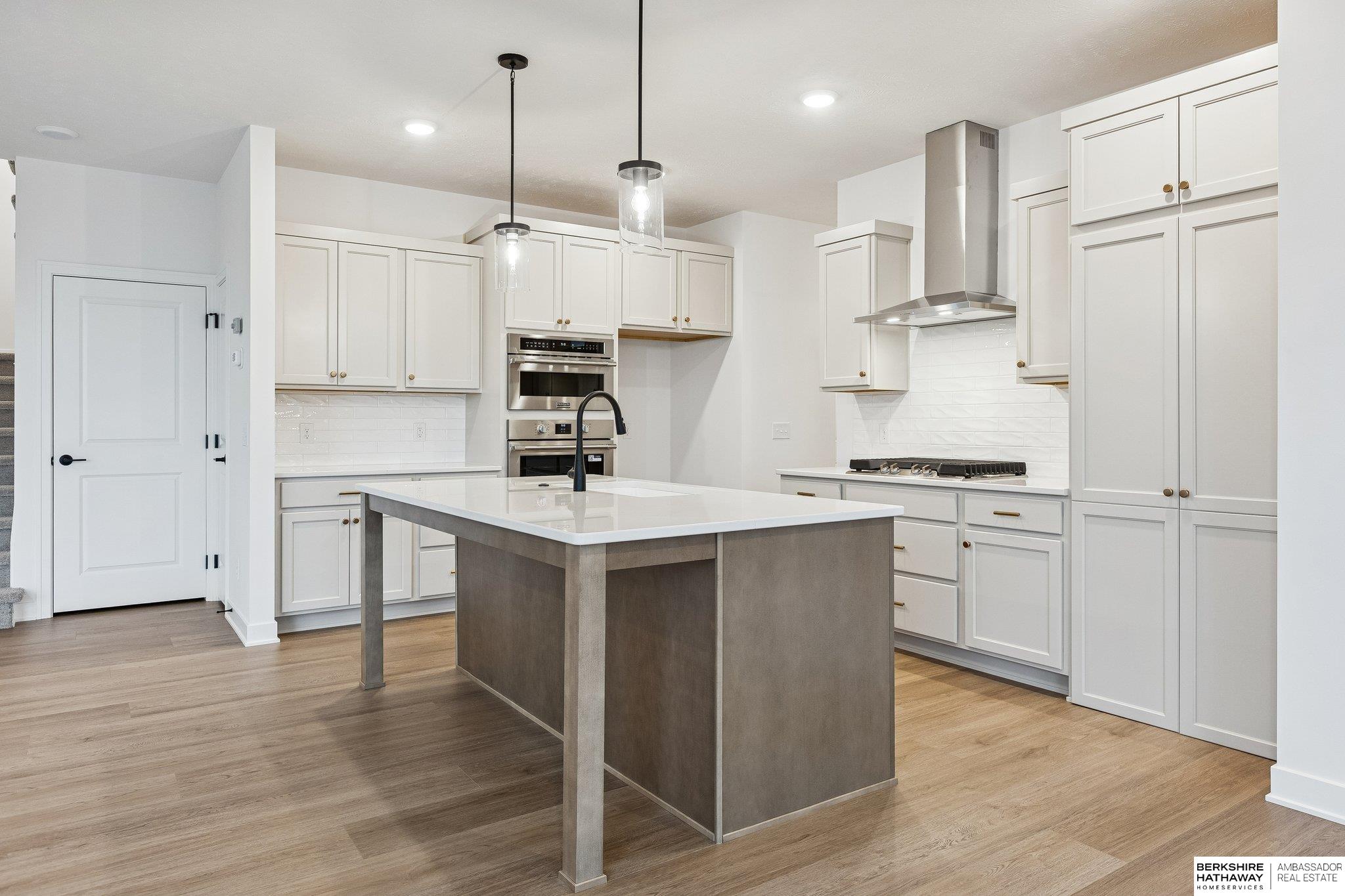 21420 Z Street, Elkhorn, NE, 68022