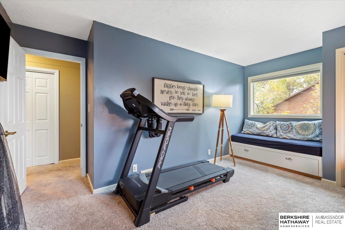 444 Skyline Drive, Elkhorn, NE, 68022