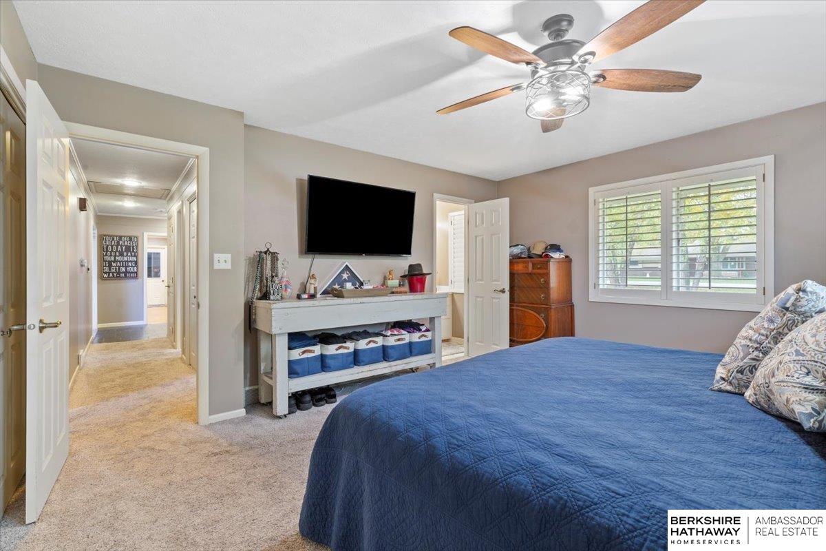 444 Skyline Drive, Elkhorn, NE, 68022