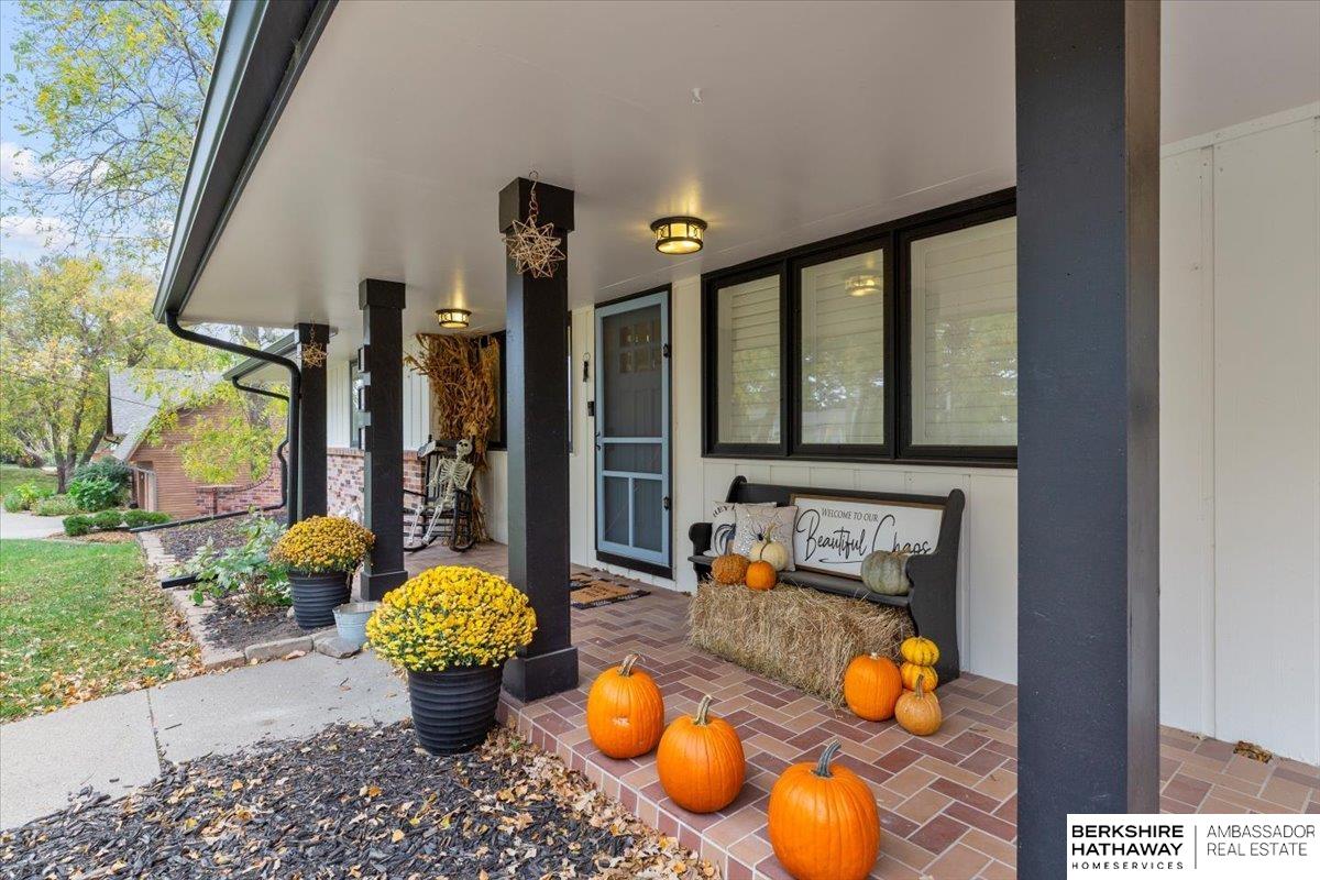 444 Skyline Drive, Elkhorn, NE, 68022