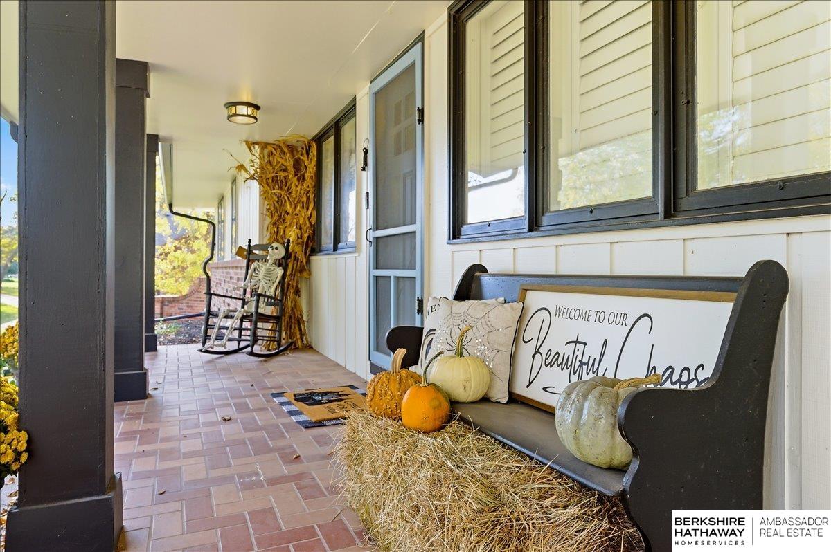 444 Skyline Drive, Elkhorn, NE, 68022