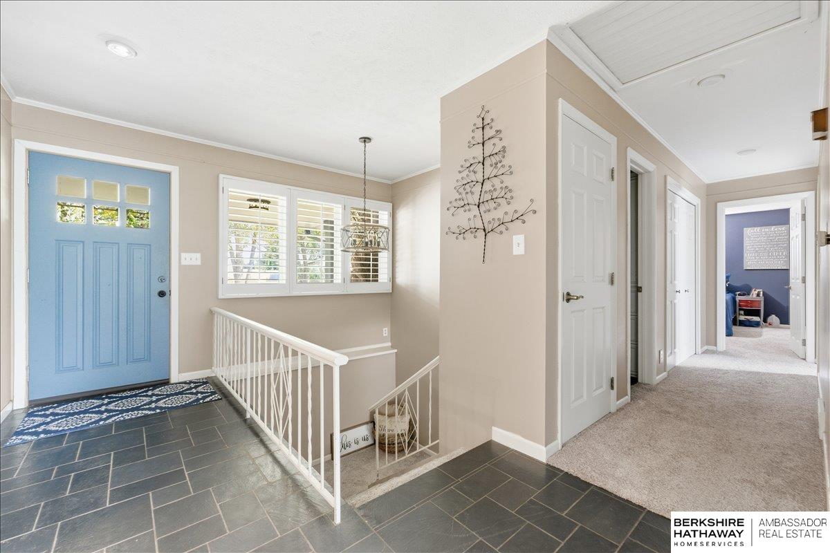 444 Skyline Drive, Elkhorn, NE, 68022