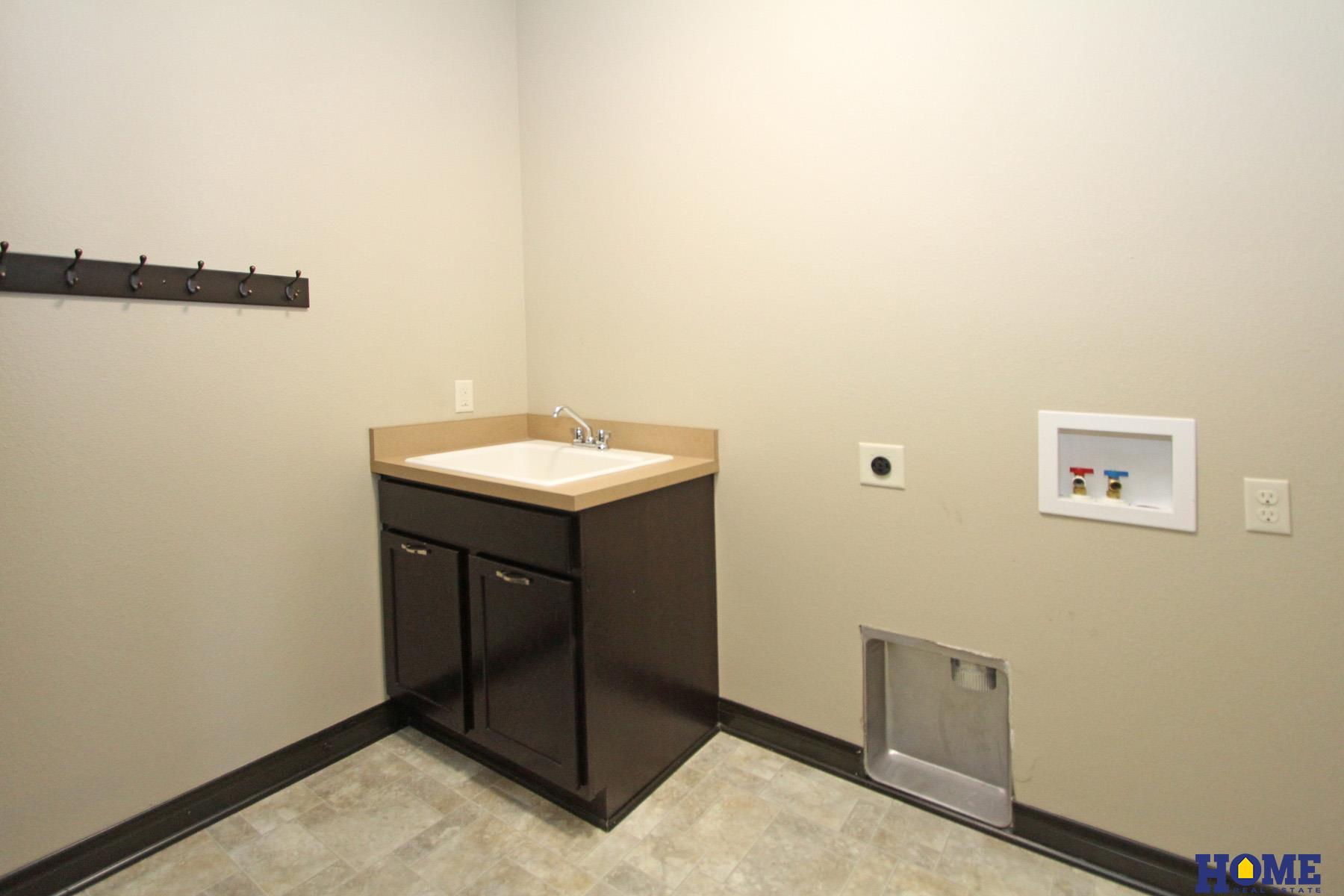 7377 Yankee Woods Drive, Lincoln, NE, 68516