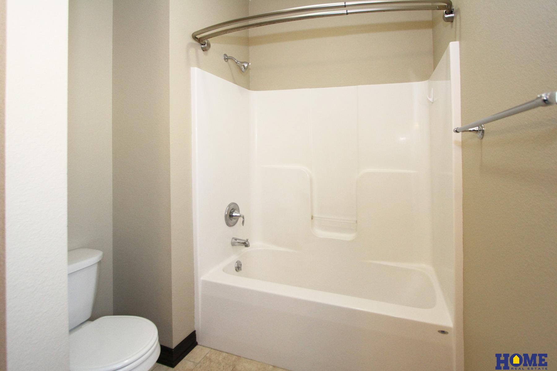 7377 Yankee Woods Drive, Lincoln, NE, 68516