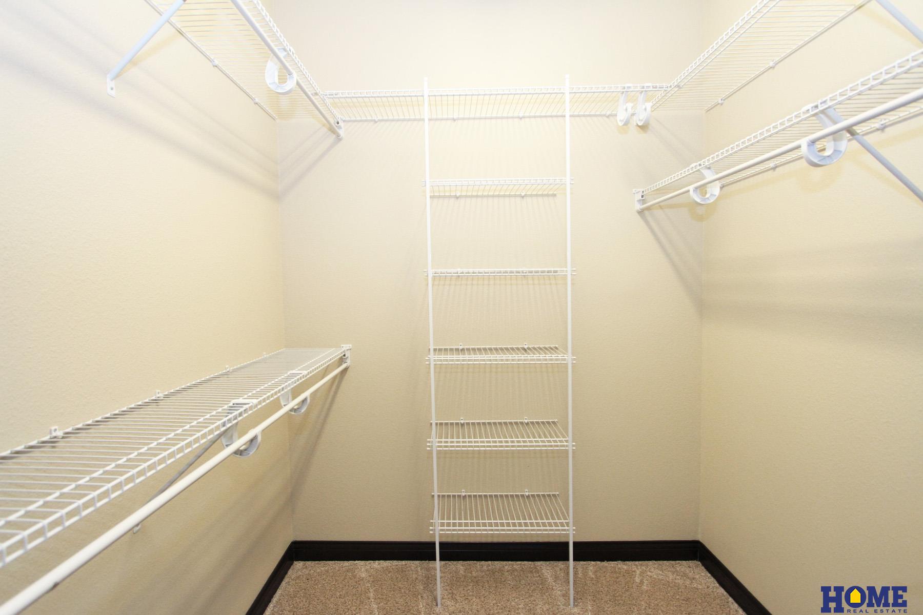 7377 Yankee Woods Drive, Lincoln, NE, 68516