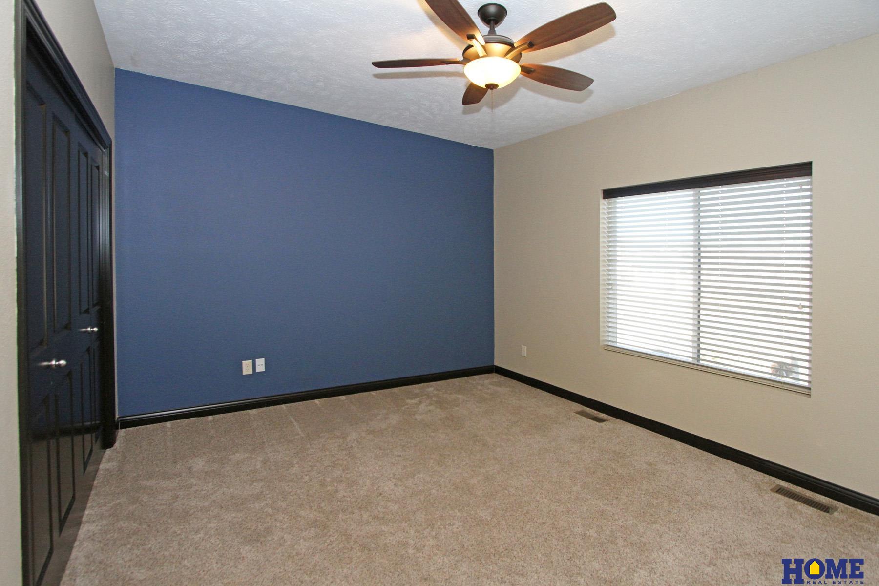 7377 Yankee Woods Drive, Lincoln, NE, 68516