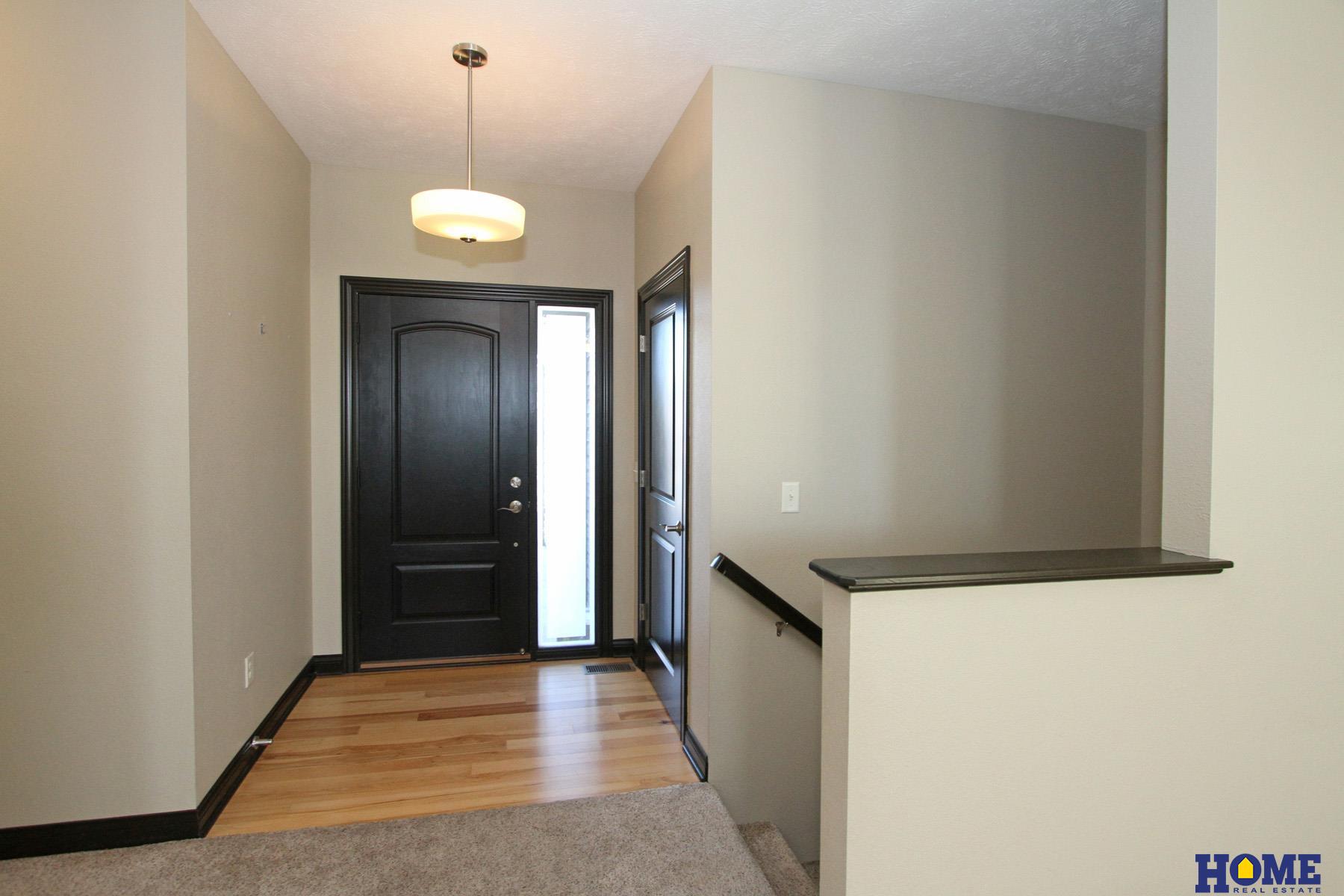 7377 Yankee Woods Drive, Lincoln, NE, 68516