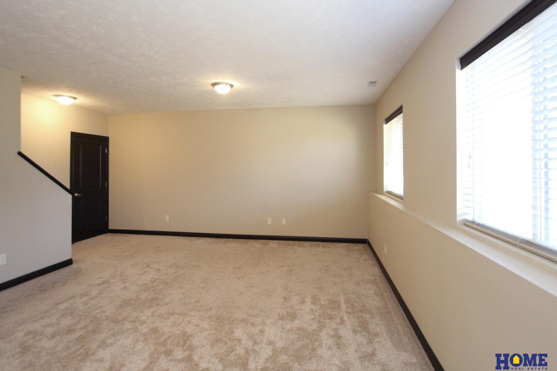 7377 Yankee Woods Drive, Lincoln, NE, 68516