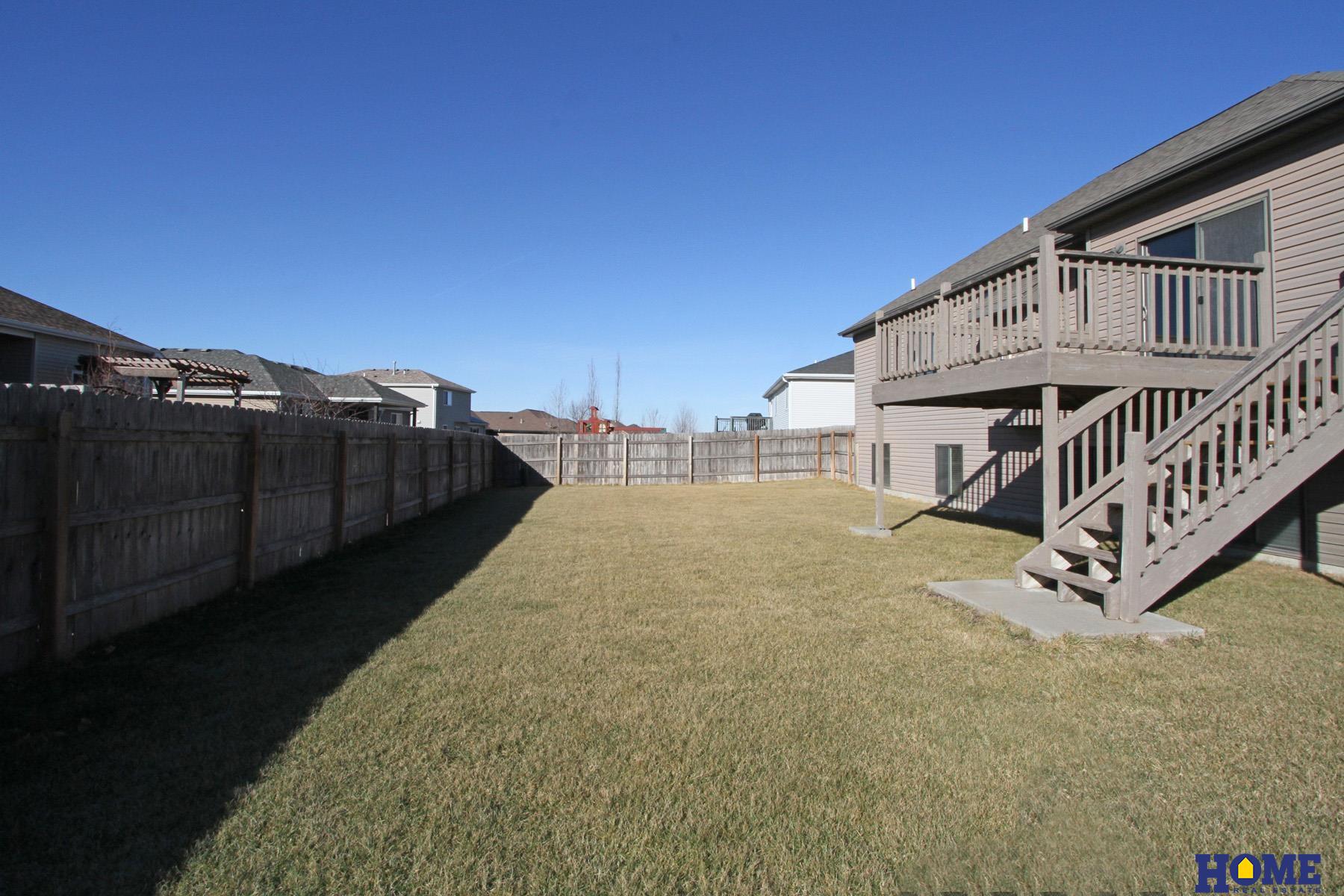 7377 Yankee Woods Drive, Lincoln, NE, 68516