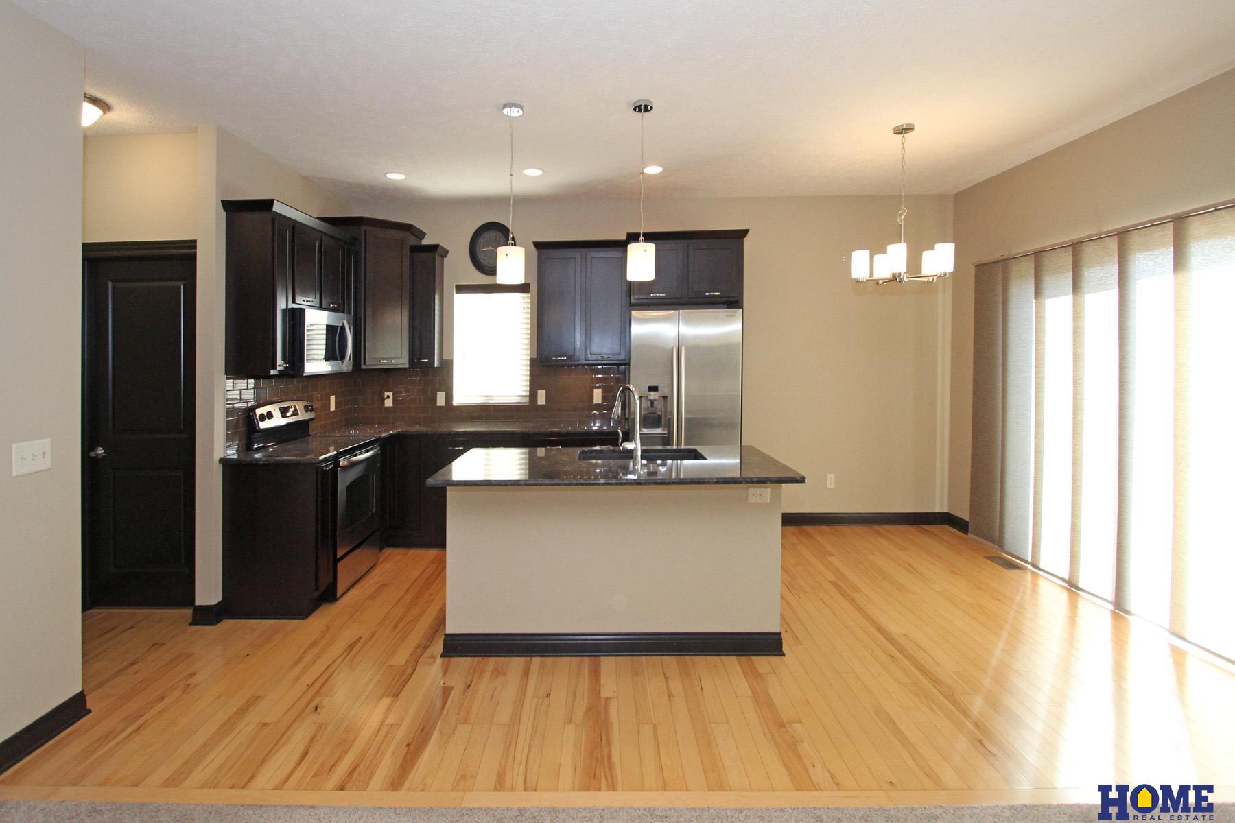 7377 Yankee Woods Drive, Lincoln, NE, 68516