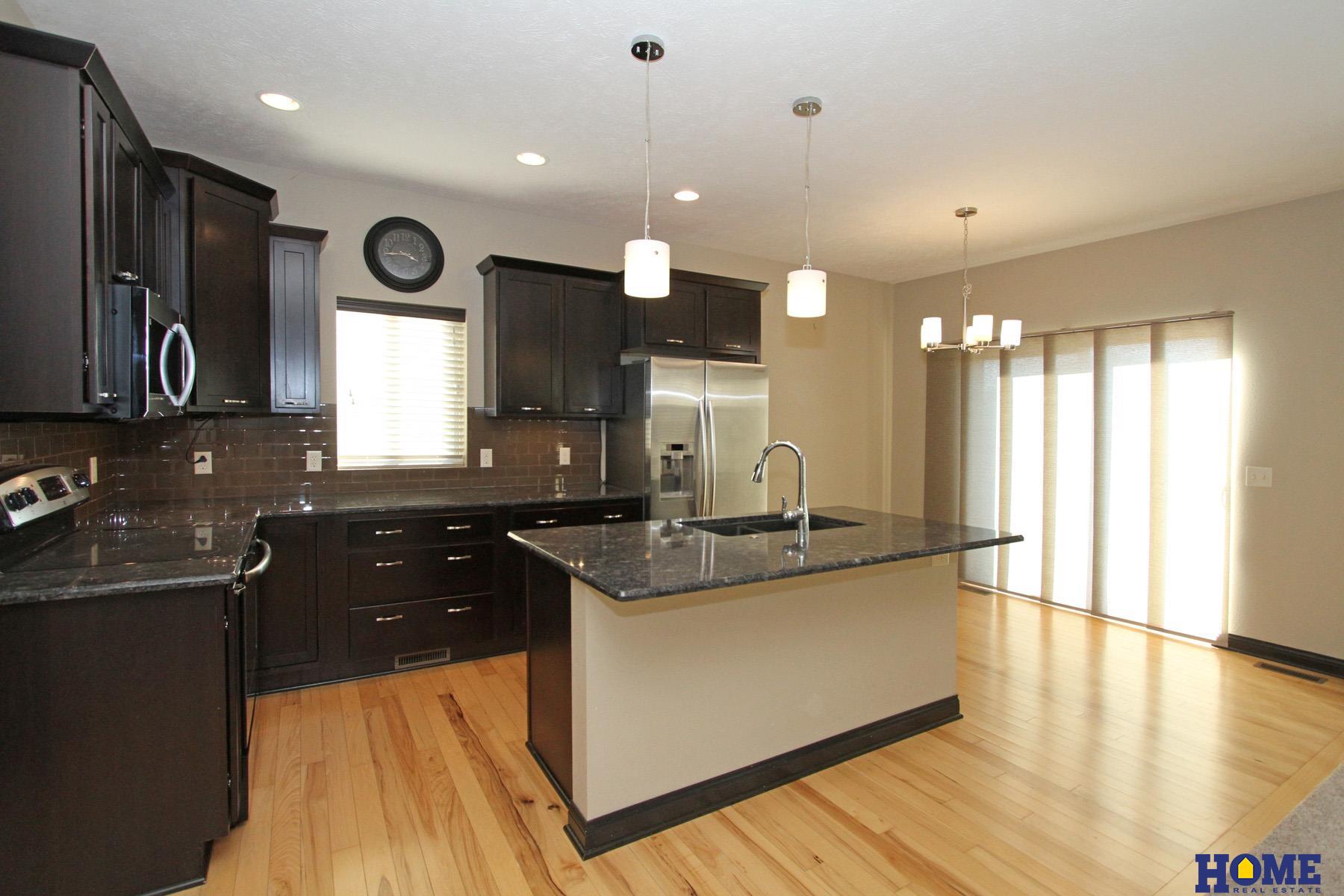 7377 Yankee Woods Drive, Lincoln, NE, 68516