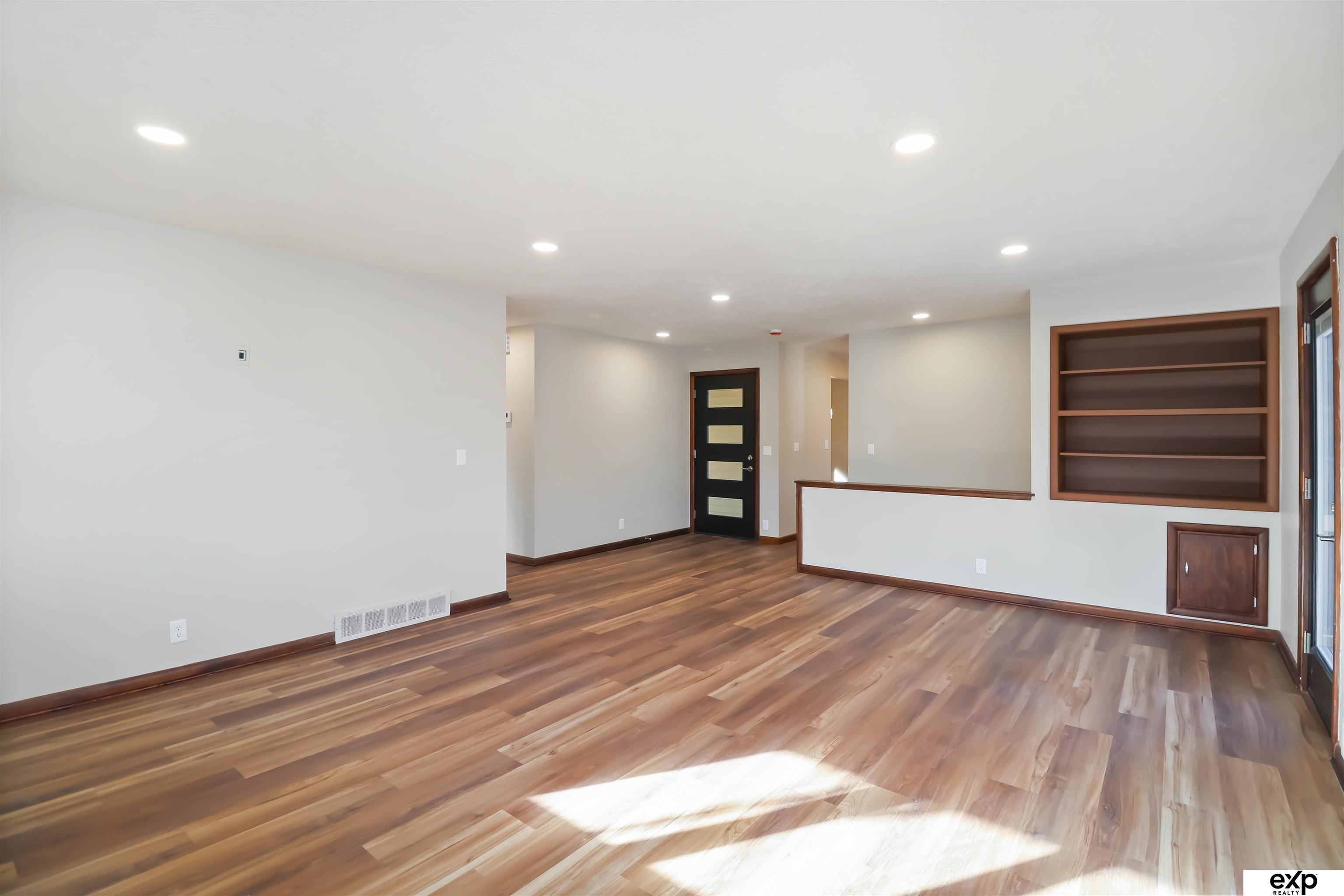 728 Eastridge Drive, Lincoln, NE, 68510