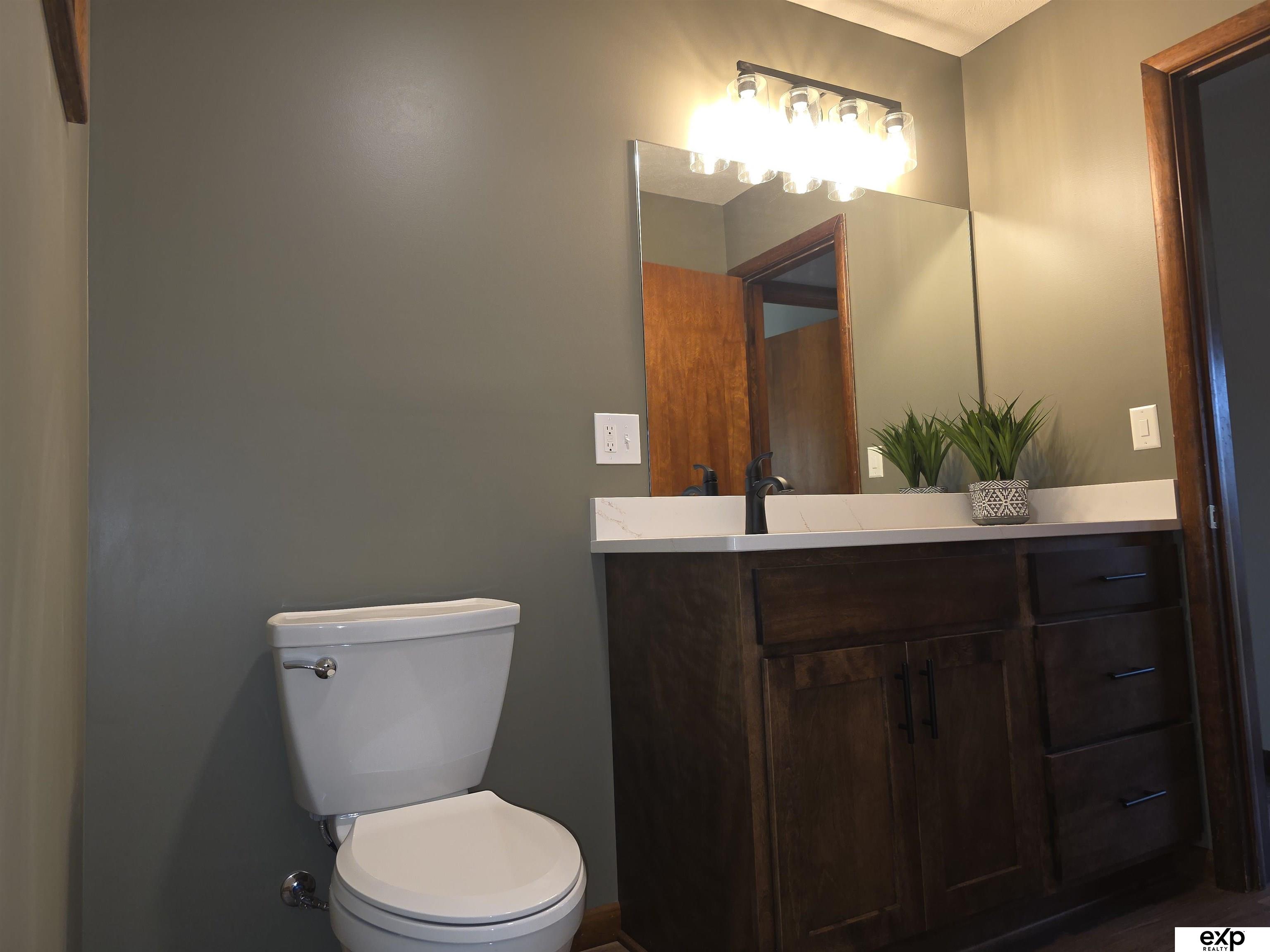 728 Eastridge Drive, Lincoln, NE, 68510