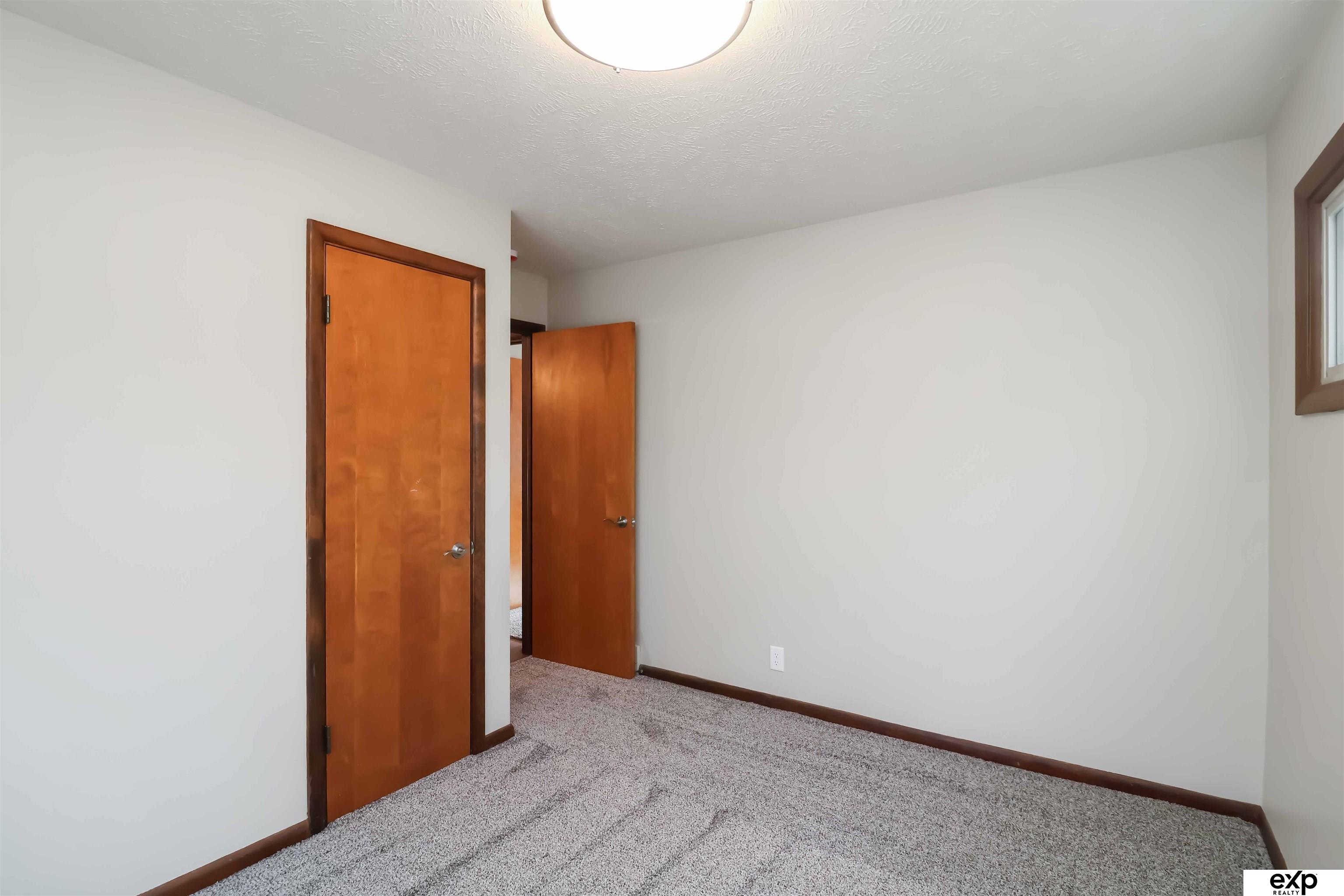 728 Eastridge Drive, Lincoln, NE, 68510