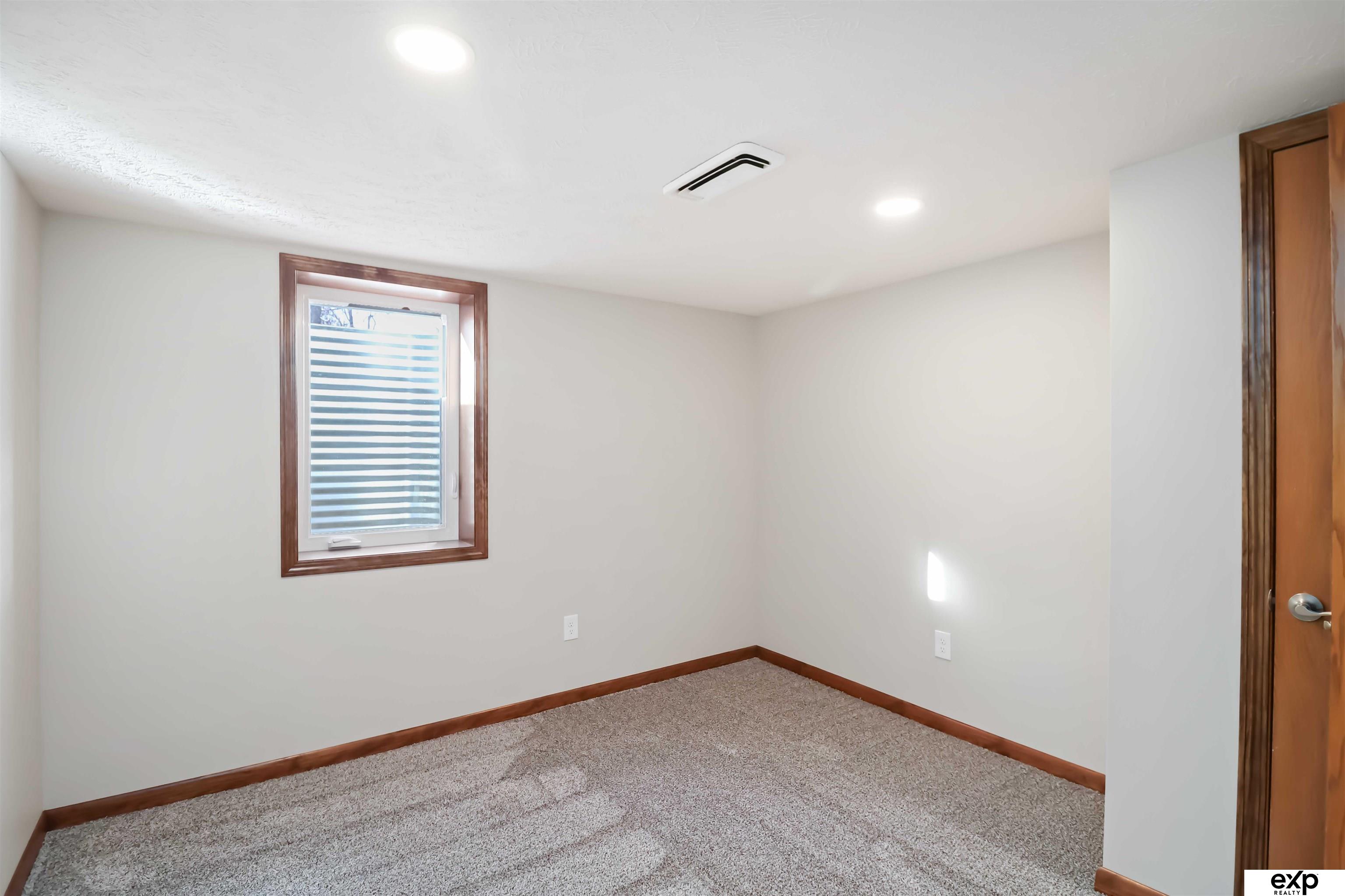 728 Eastridge Drive, Lincoln, NE, 68510