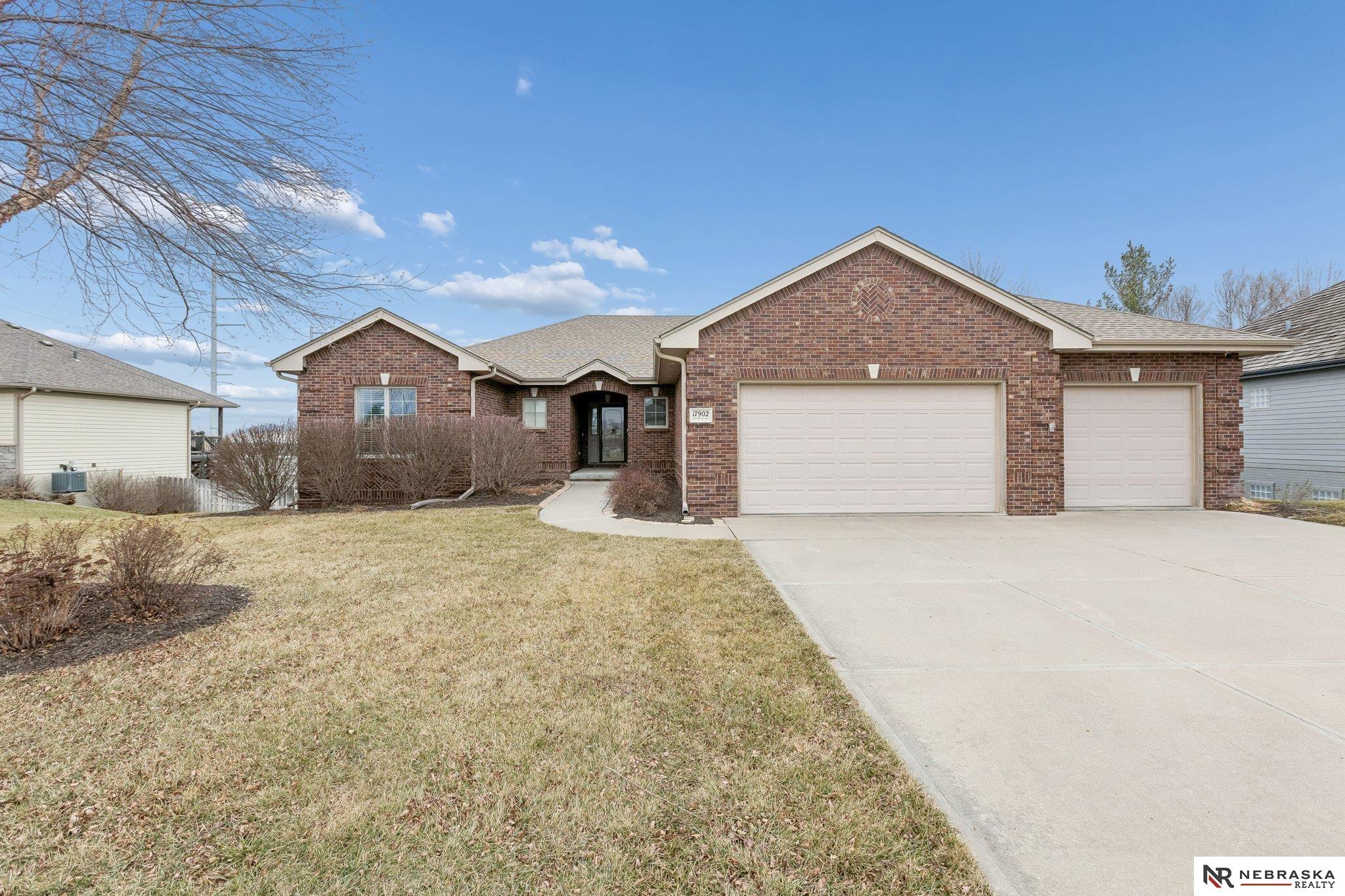 15818 Timberlane Drive, Omaha, NE, 68136