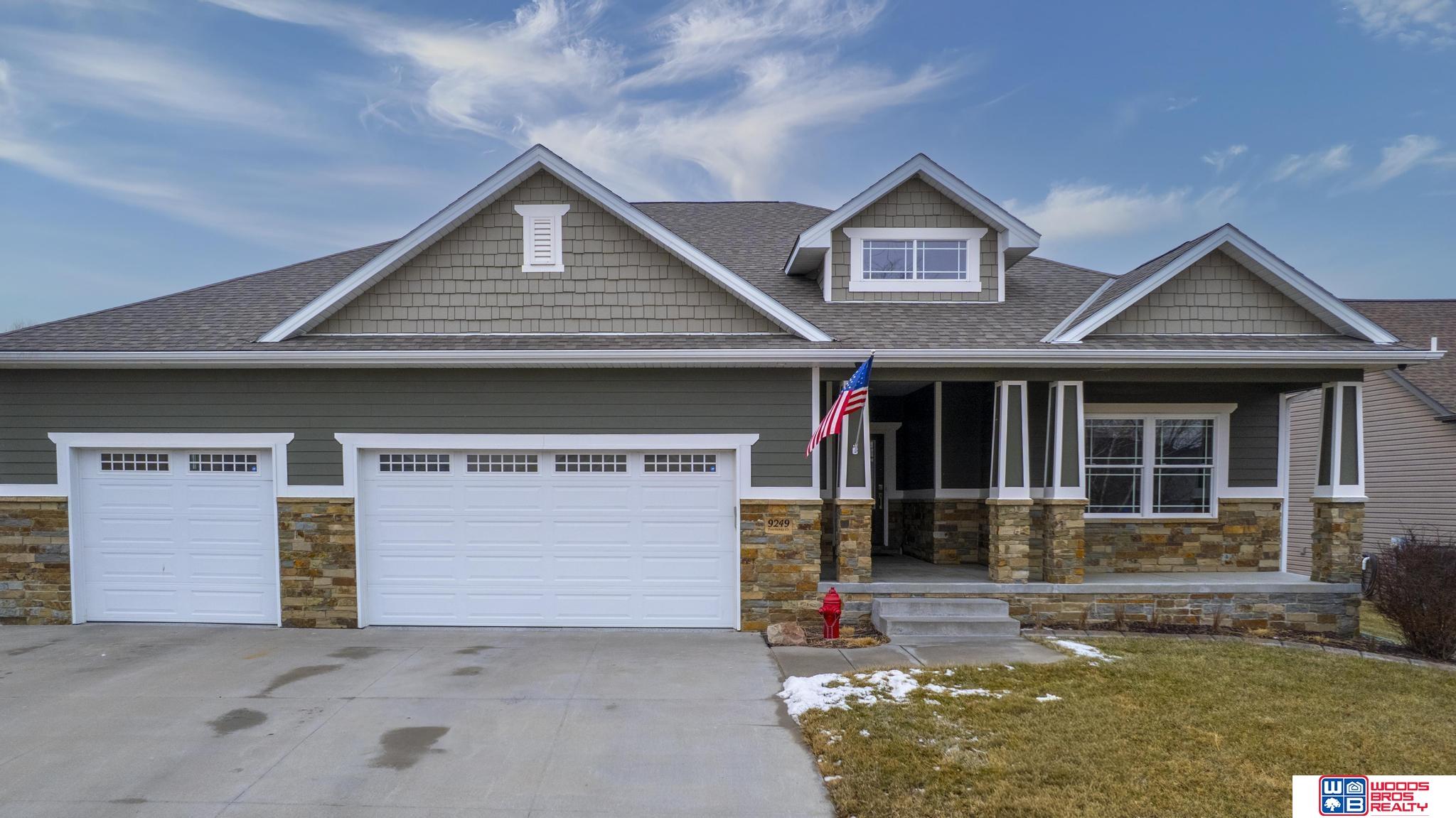 6600 Crooked Creek Drive, Lincoln, NE, 68516