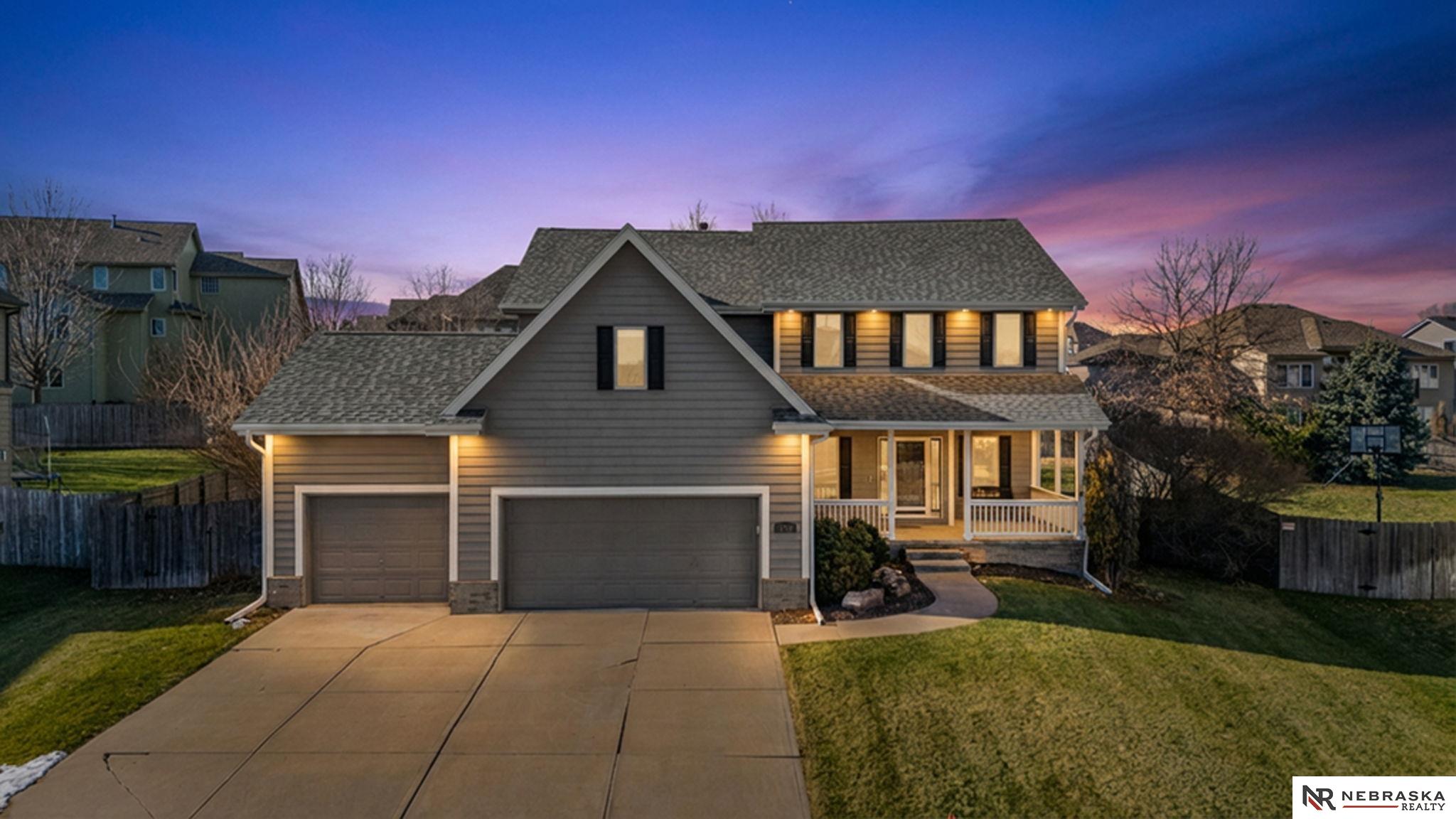 2240 Crystal Creek Drive, Papillion