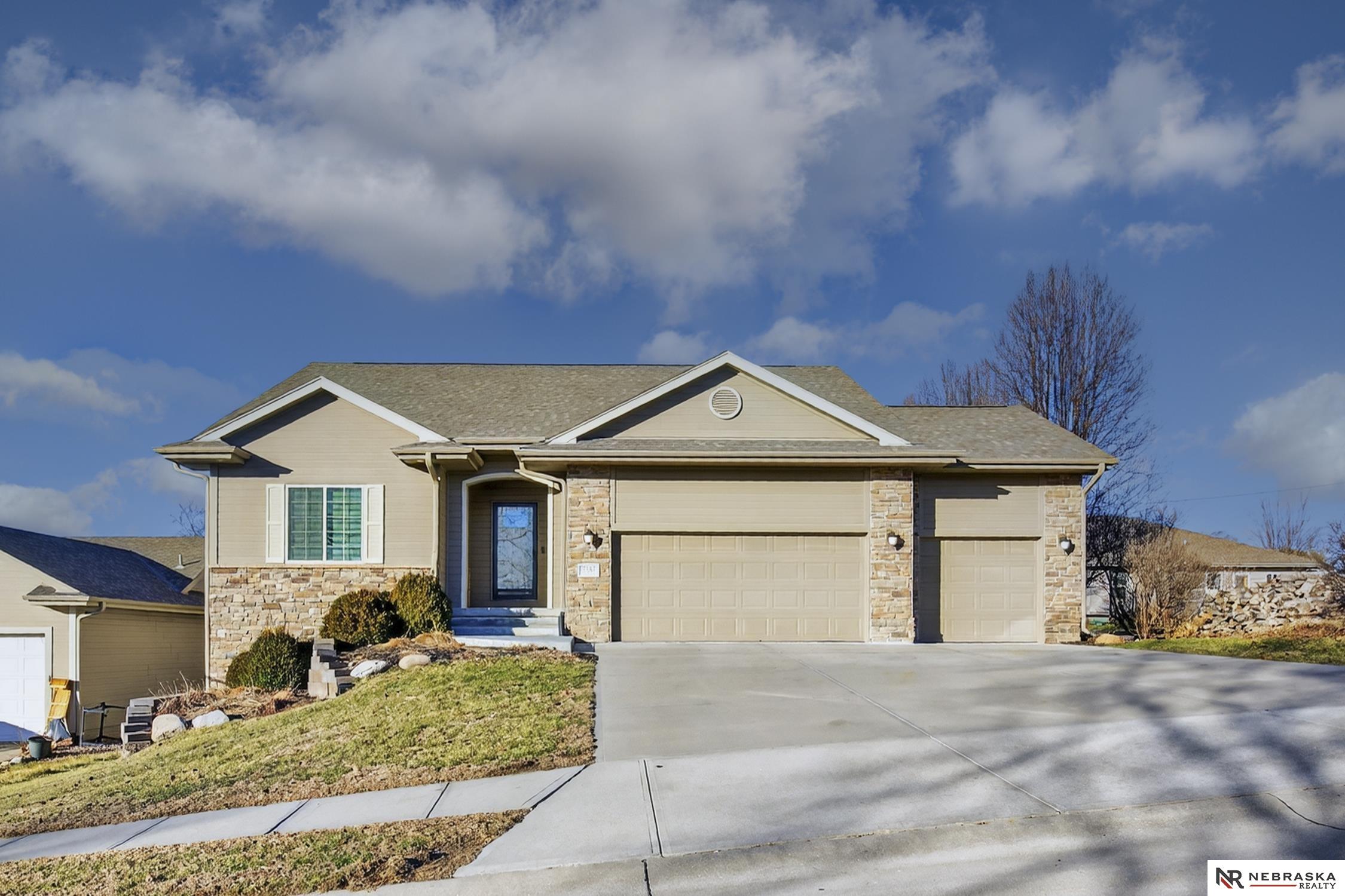 4811 142Nd Street, Omaha, NE, 68164