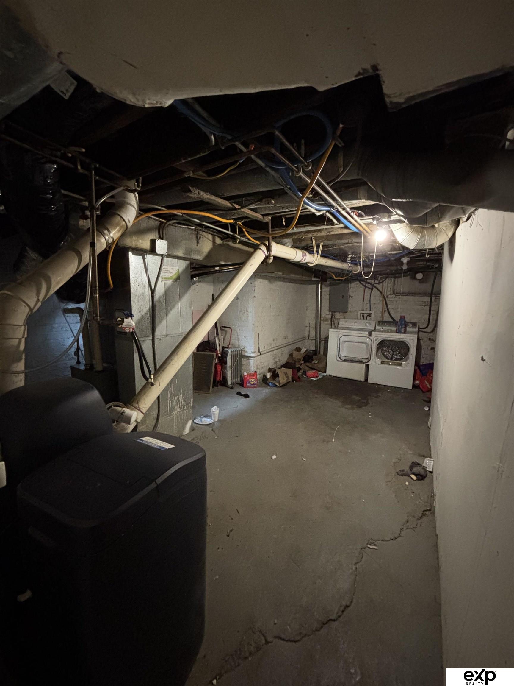 2216 Evans Street, Omaha, NE, 68110